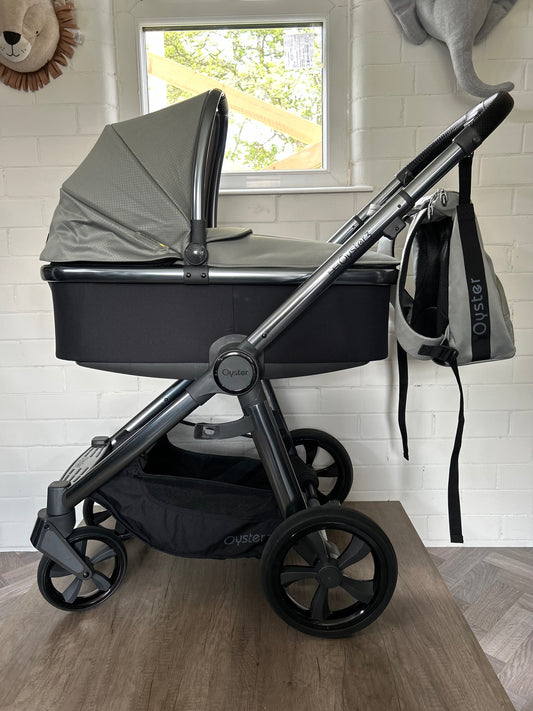 BabyStyle Oyster 3 - Gun Metal / Spearmint