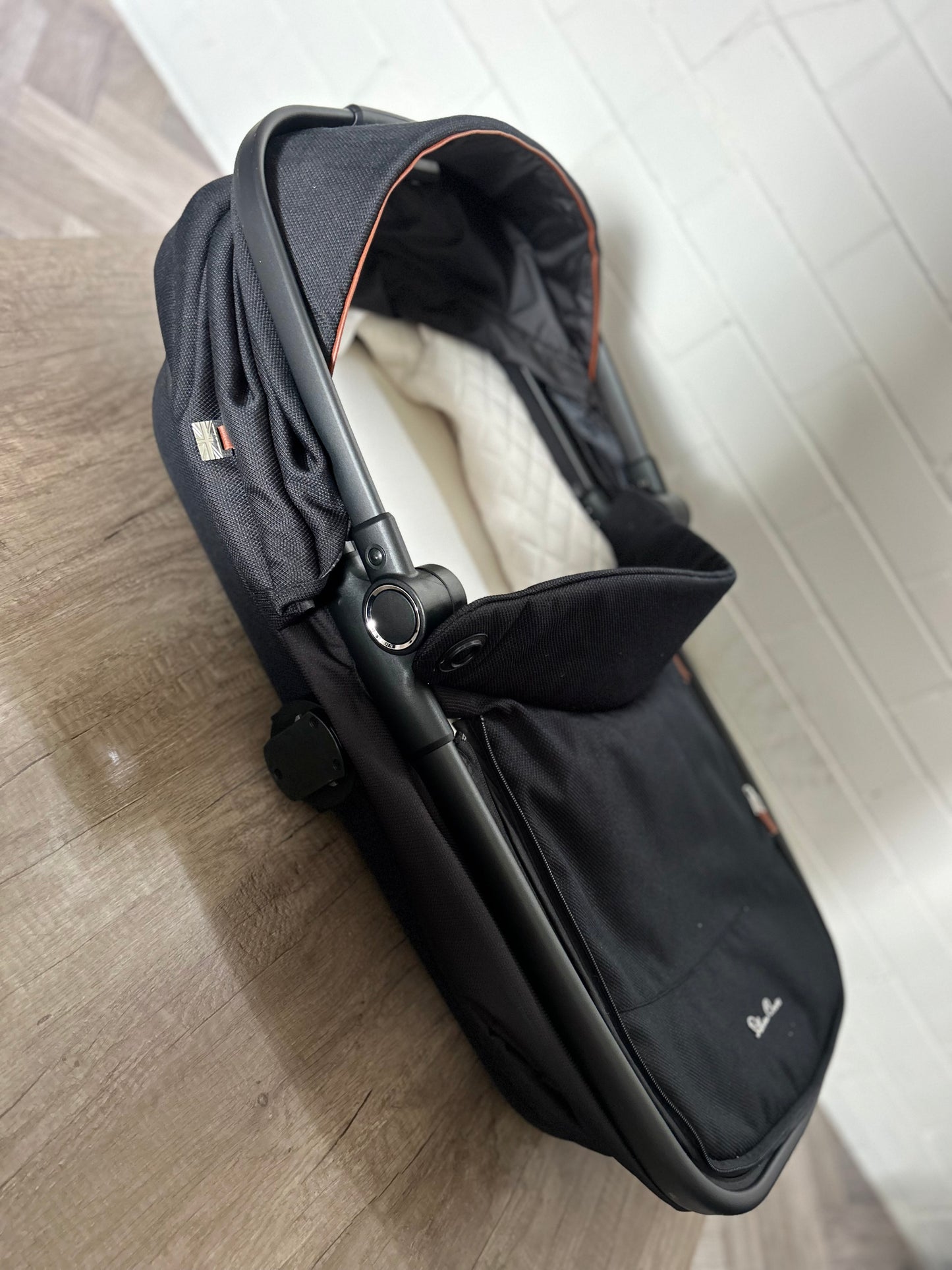 Silver Cross Reef - Orbit 2 in 1 Travel System