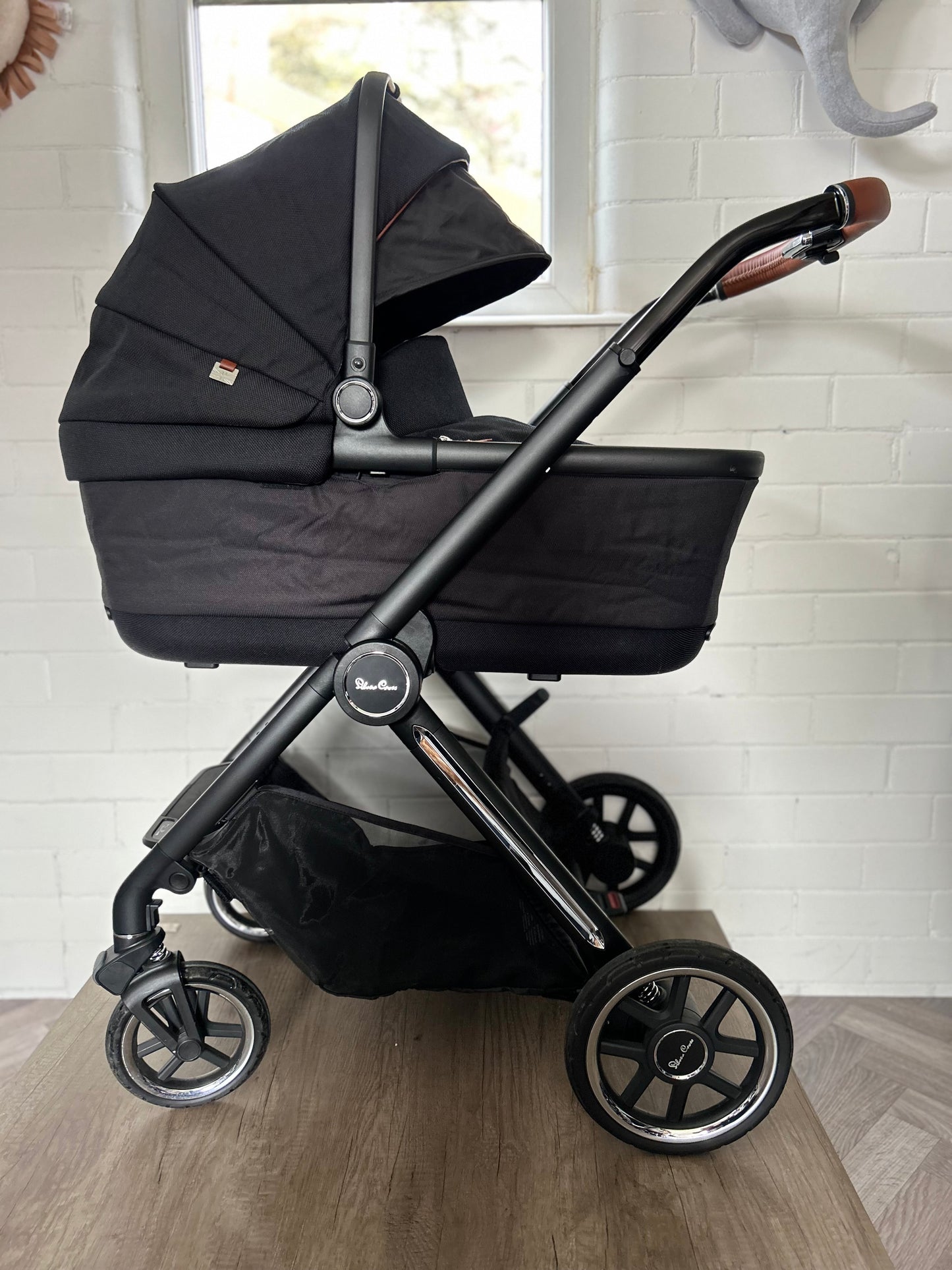 Silver Cross Reef - Orbit 2 in 1 Travel System