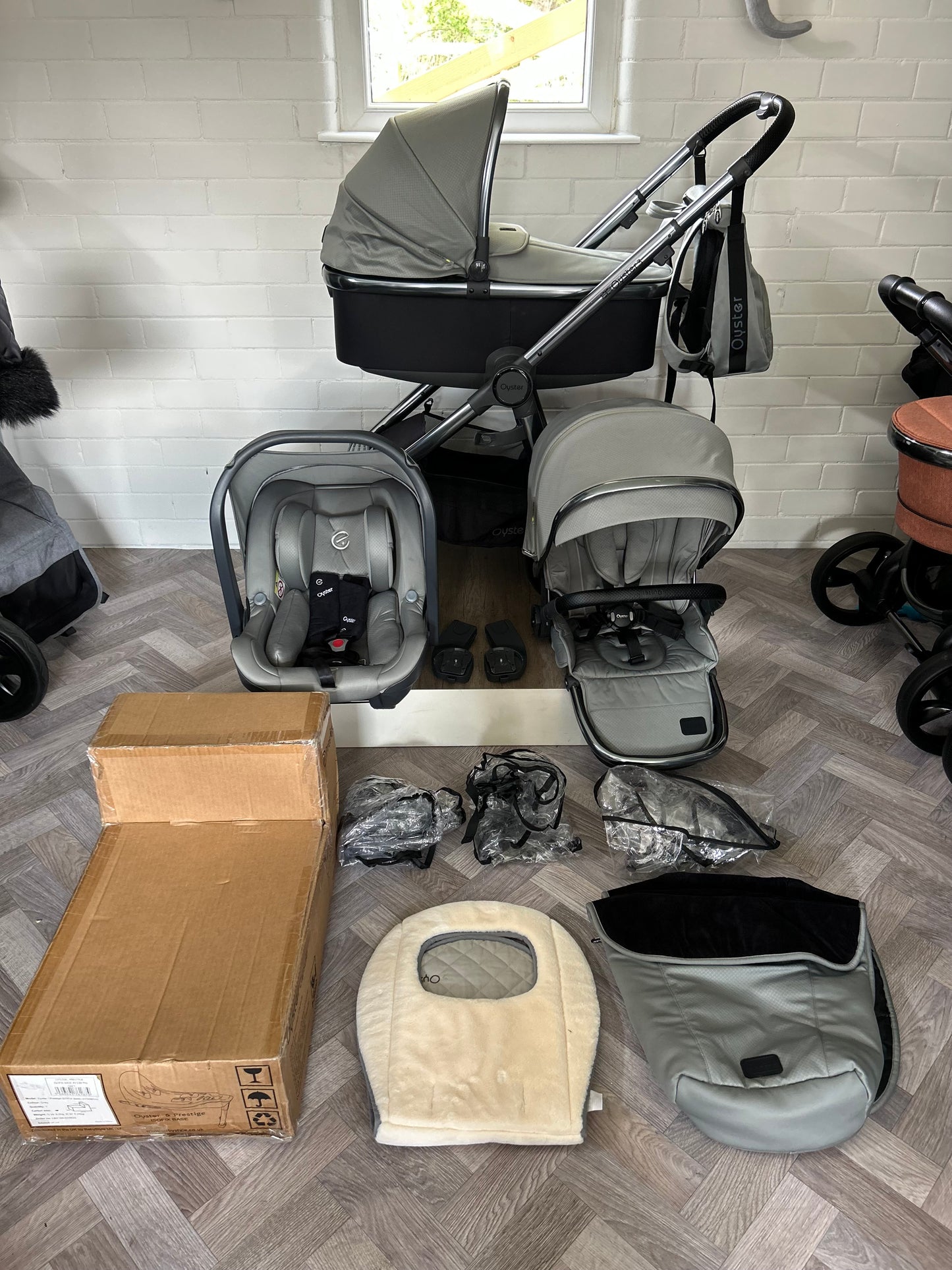 BabyStyle Oyster 3 - Gun Metal / Spearmint