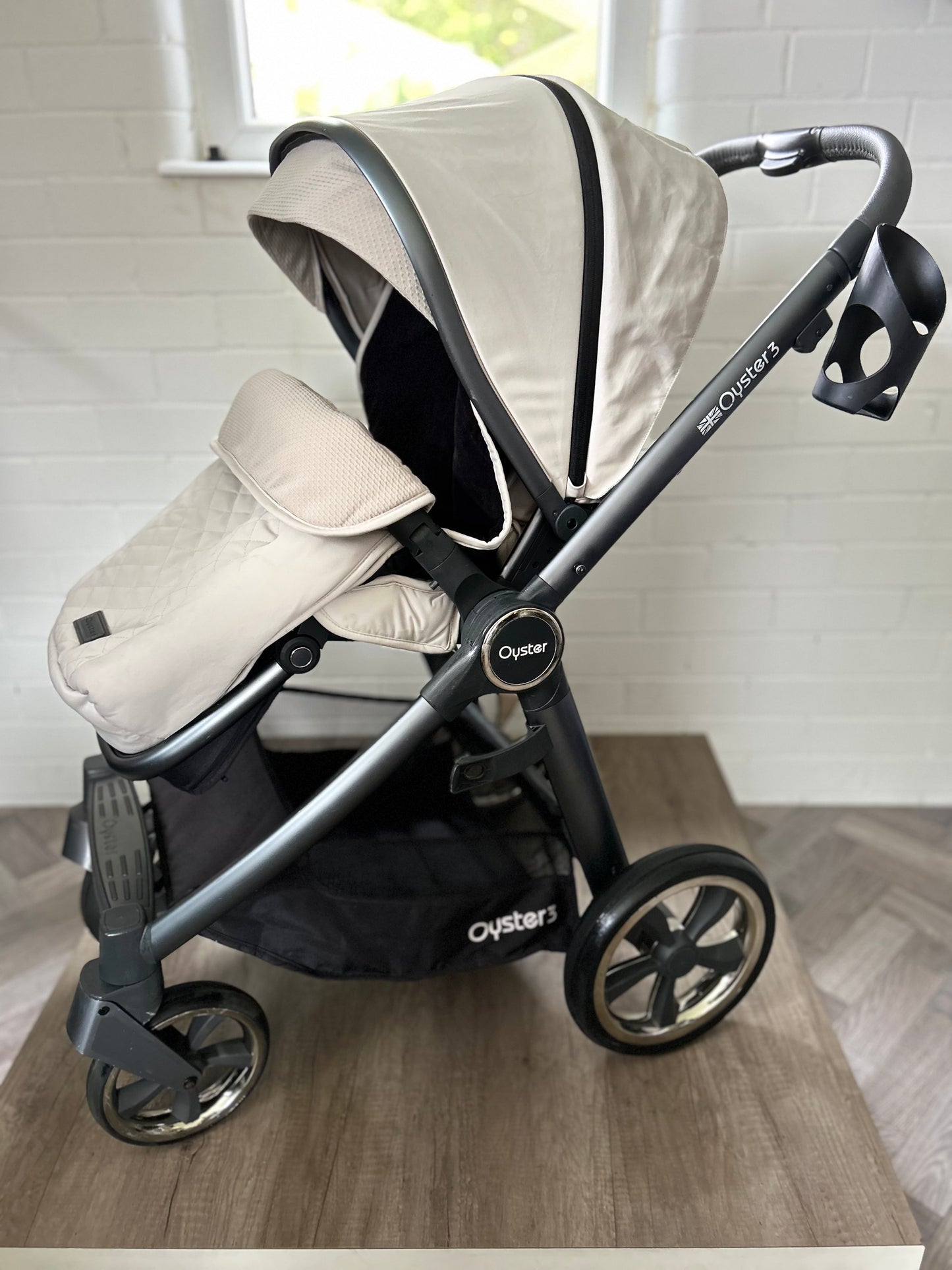 BabyStyle Oyster 3 - Vanilla - Full Travel System