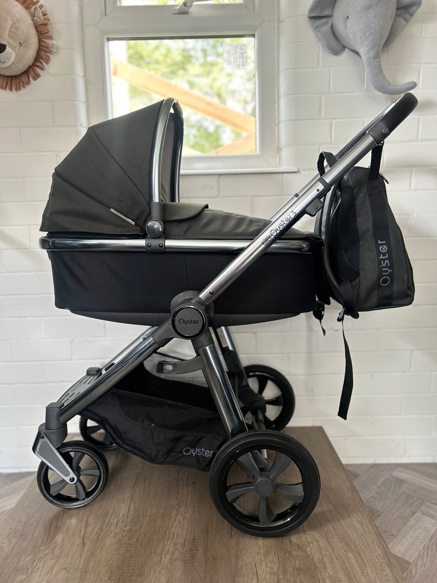 BabyStyle Oyster 3 - Black Olive - Full Travel System