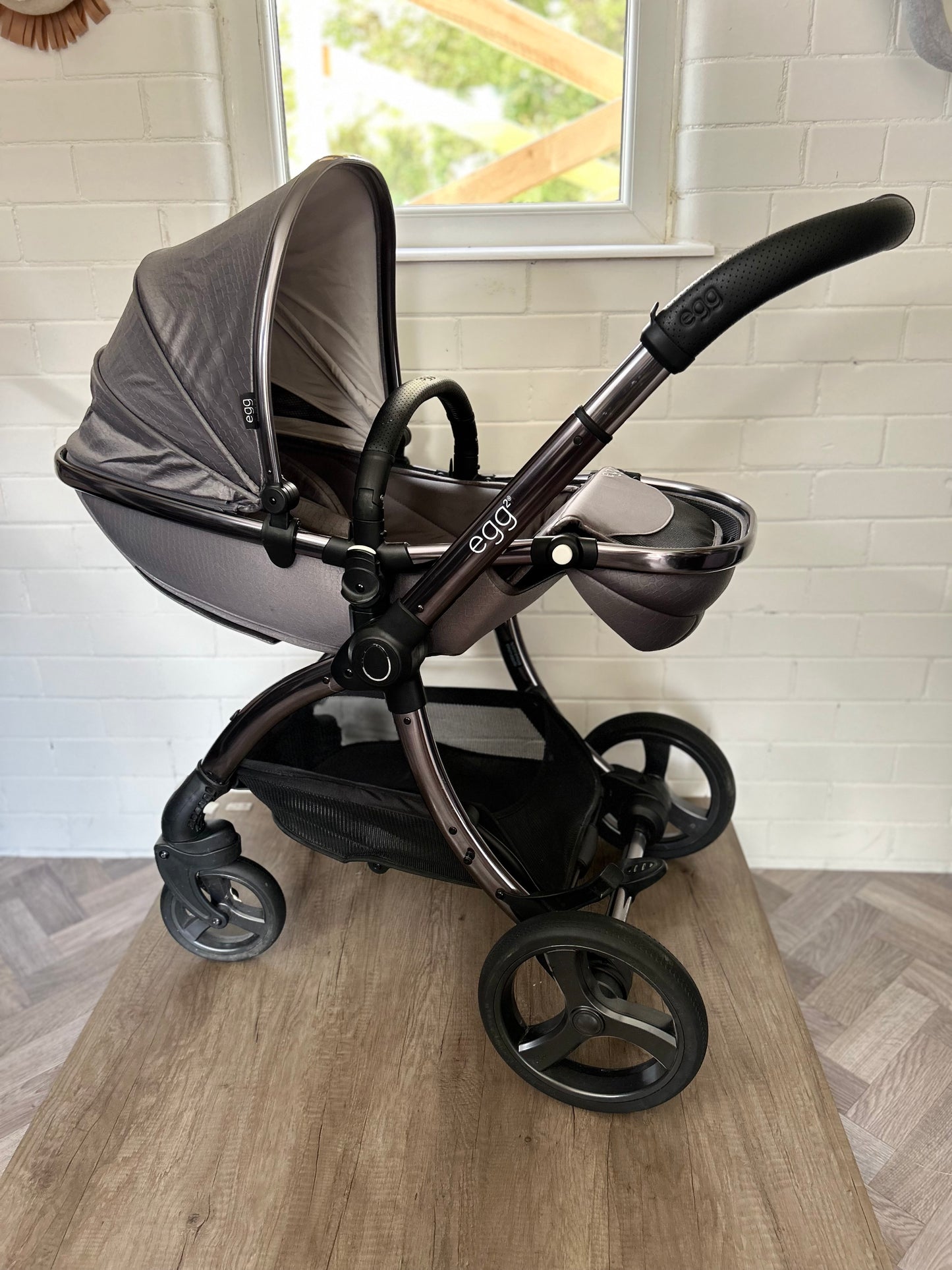 Egg2 - Jurassic Grey - 3 in 1 Travel System