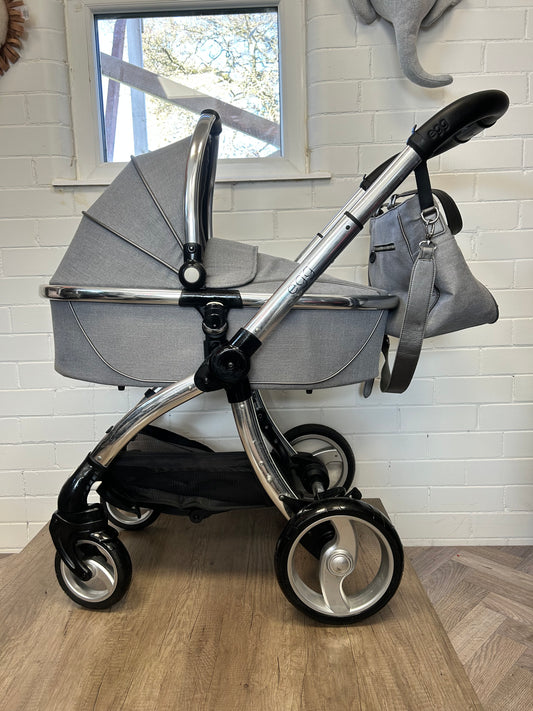 BabyStyle Egg Stroller - Platinum 3in1 Travel System