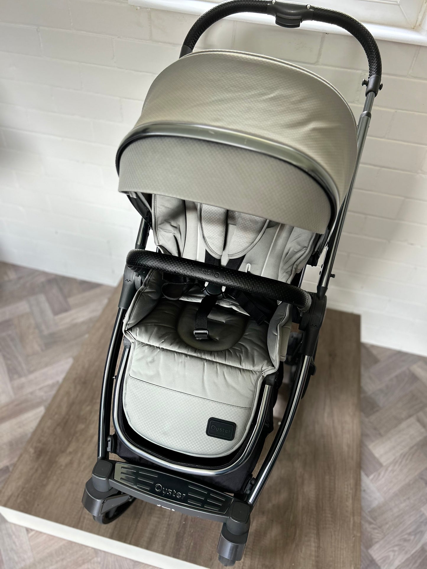 BabyStyle Oyster 3 - Gun Metal / Spearmint