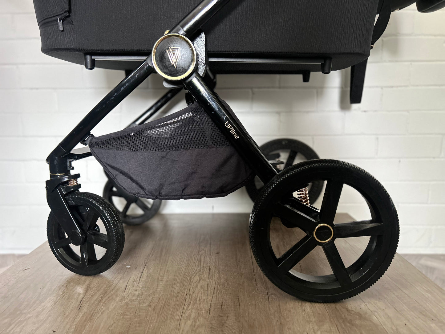 Venicci Tinum Upline Full Travel System - All Black