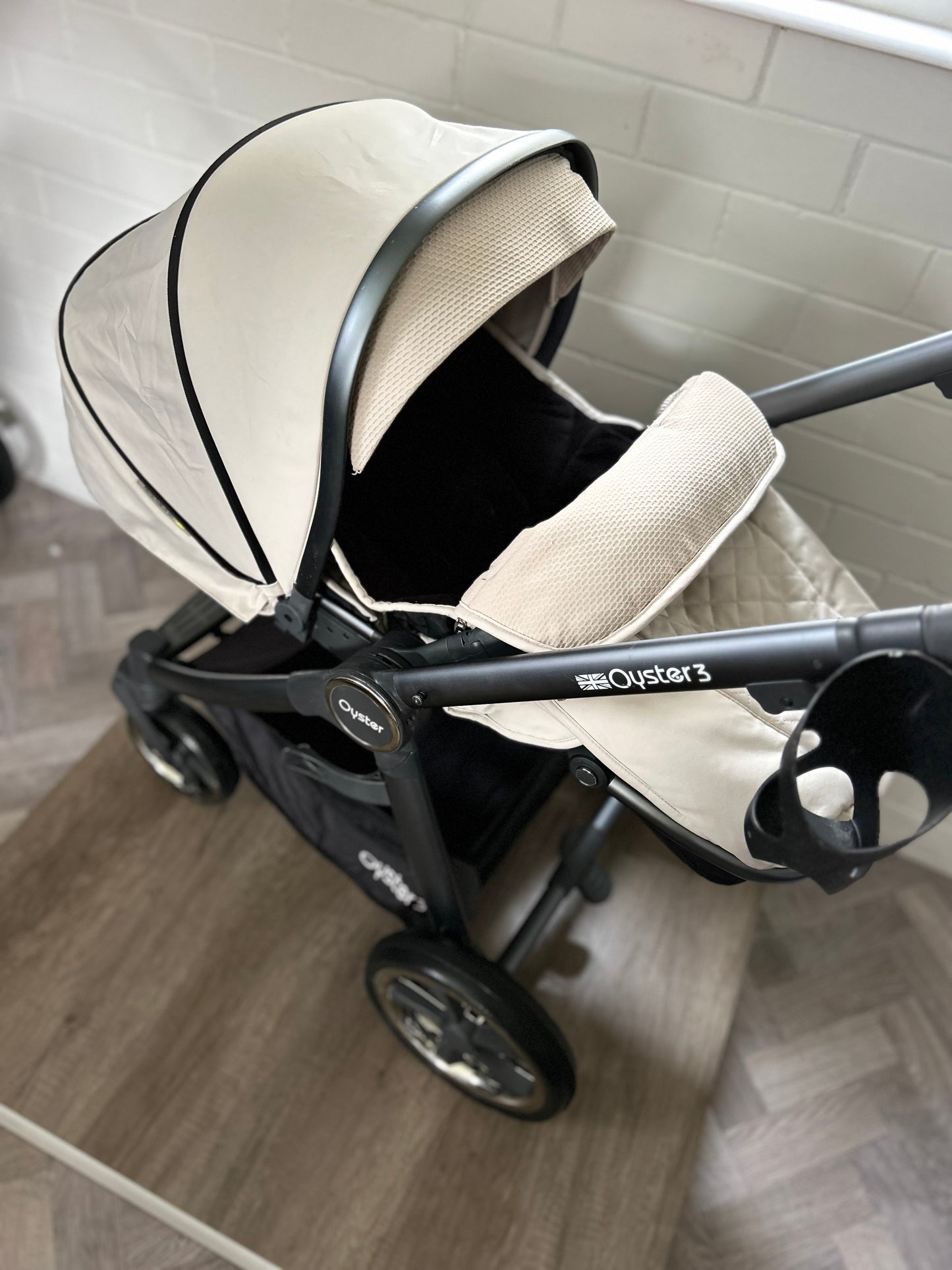 BabyStyle Oyster 3 - Vanilla - Full Travel System