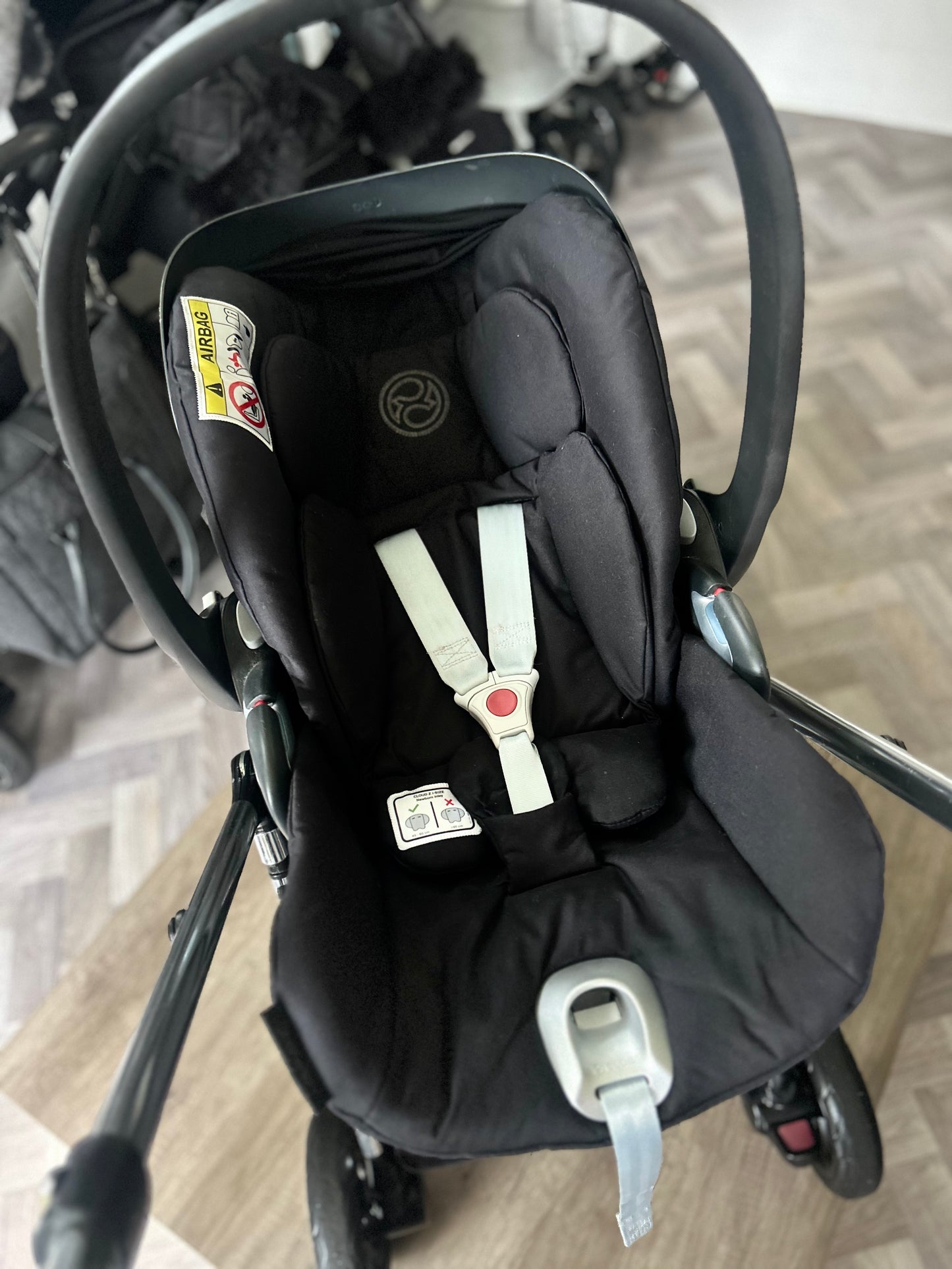 Mamas & Papas Flip XT3 Travel System - Biscuit