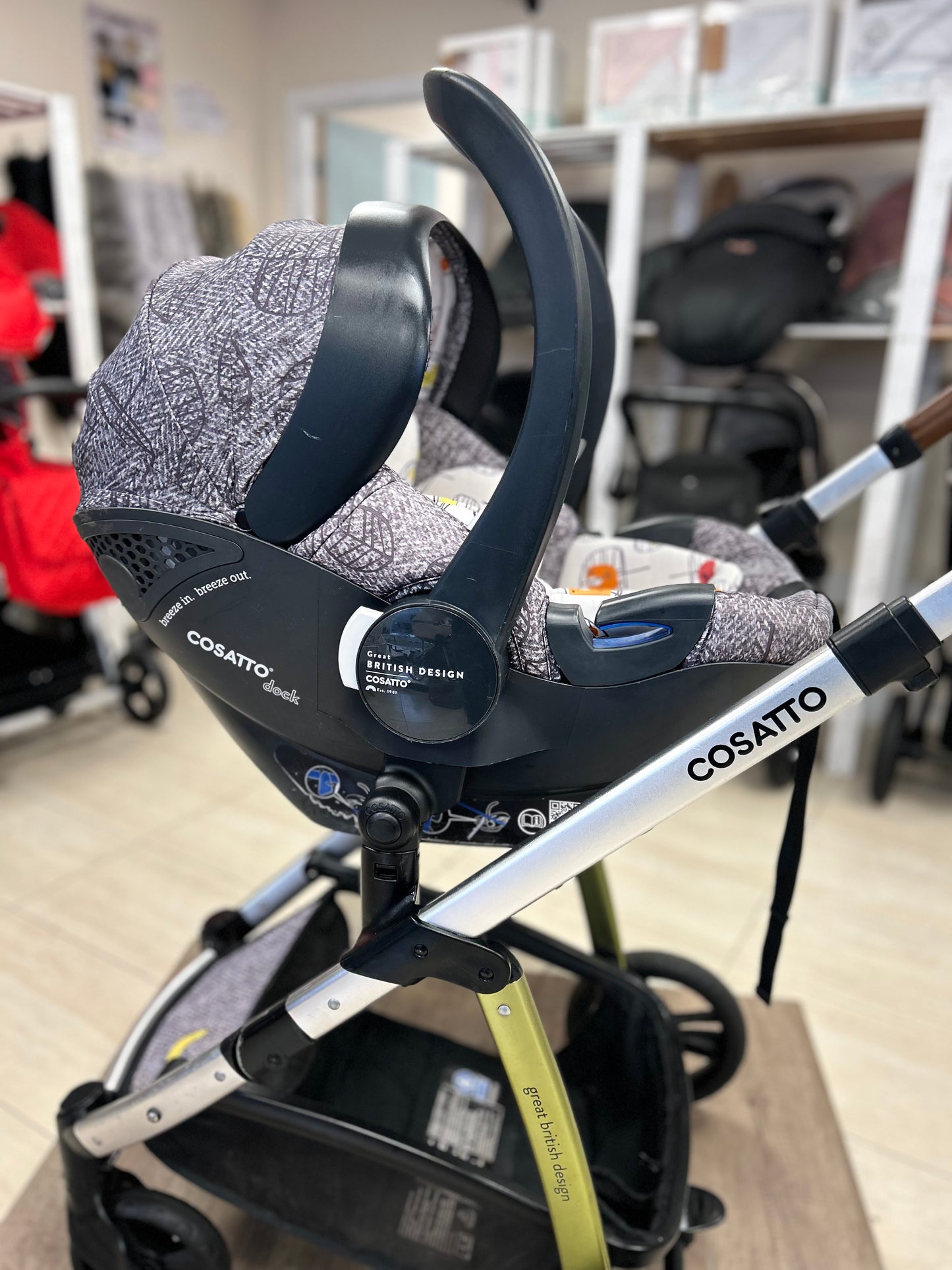 Cosatto Wow - Dawn Chorus - 3 in 1 Travel System