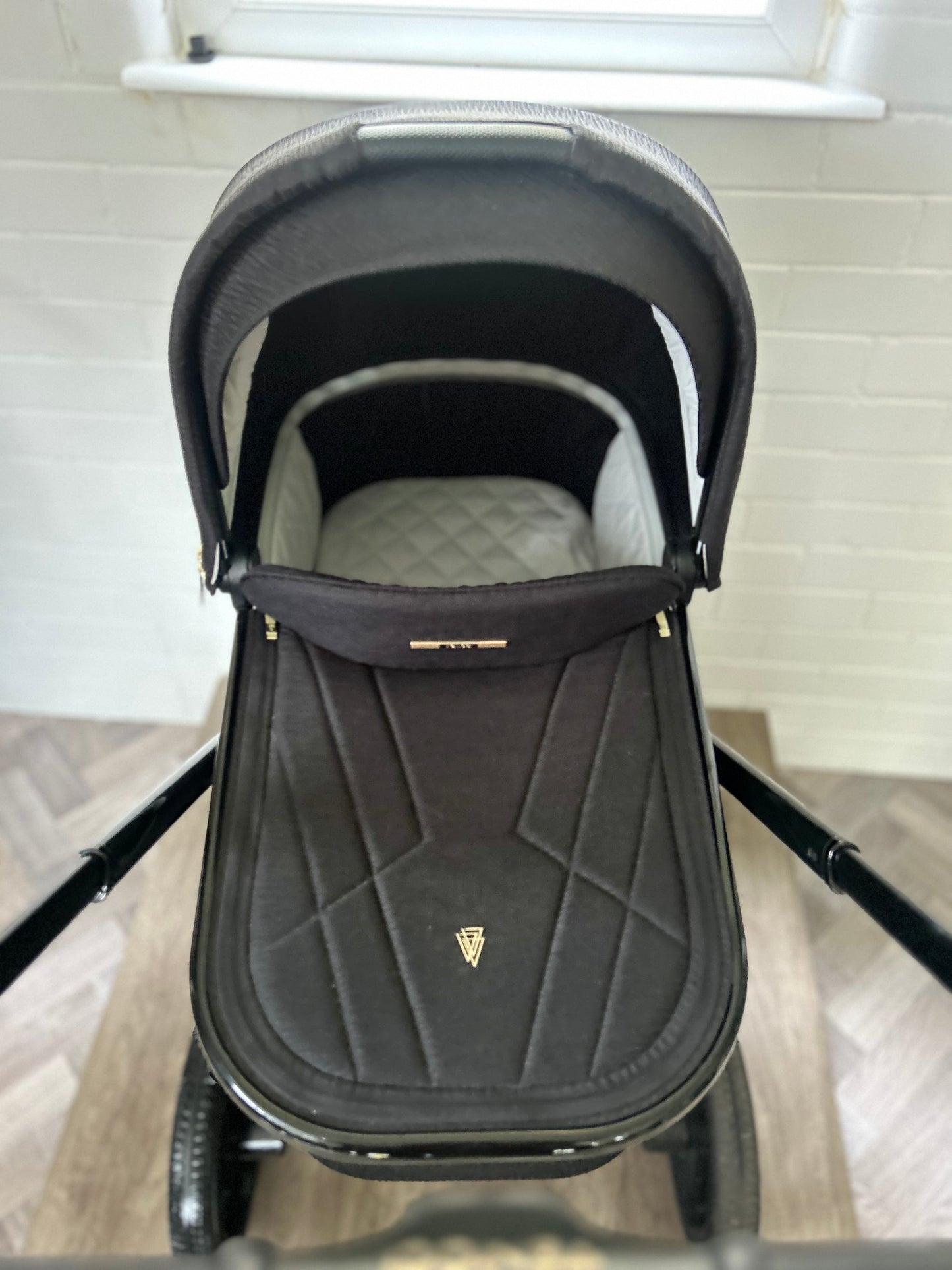 Venicci Tinum Upline Full Travel System - All Black