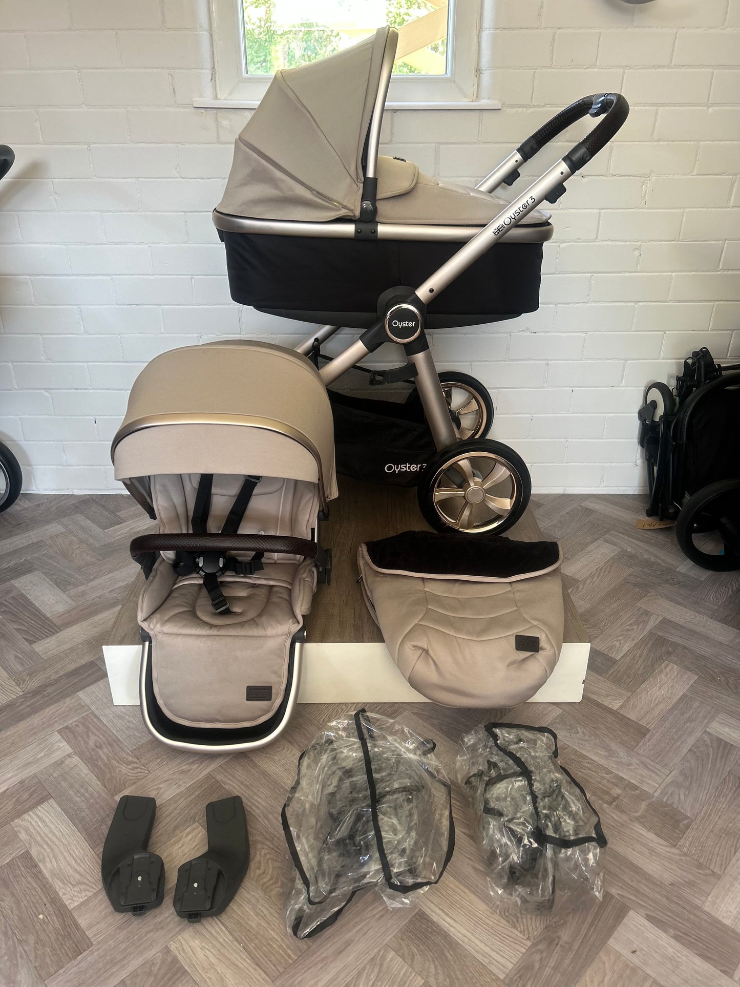 BabyStyle Oyster 3 - Champagne 2 in 1 Travel System