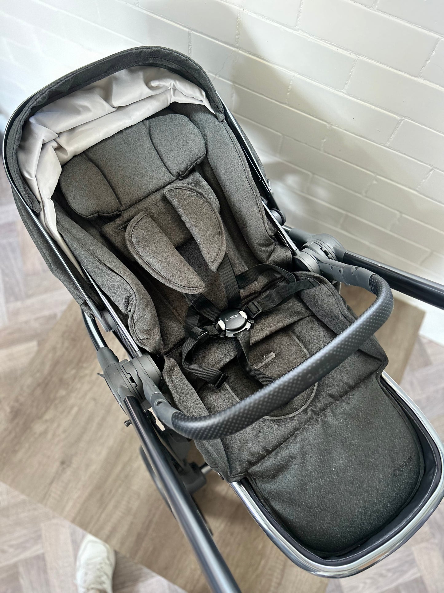 BabyStyle Oyster 3 - Black Olive - Full Travel System