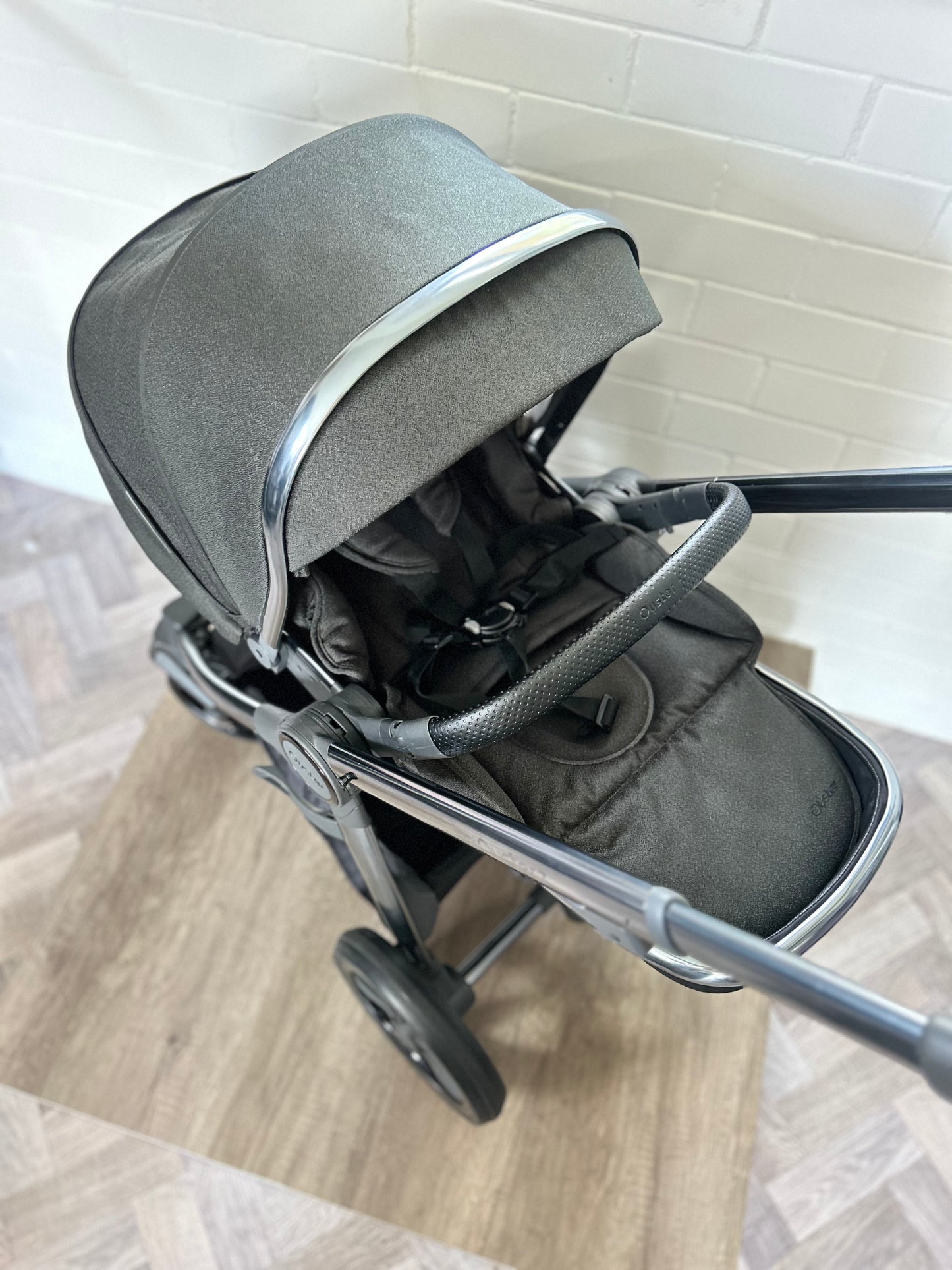 BabyStyle Oyster 3 - Black Olive - Full Travel System