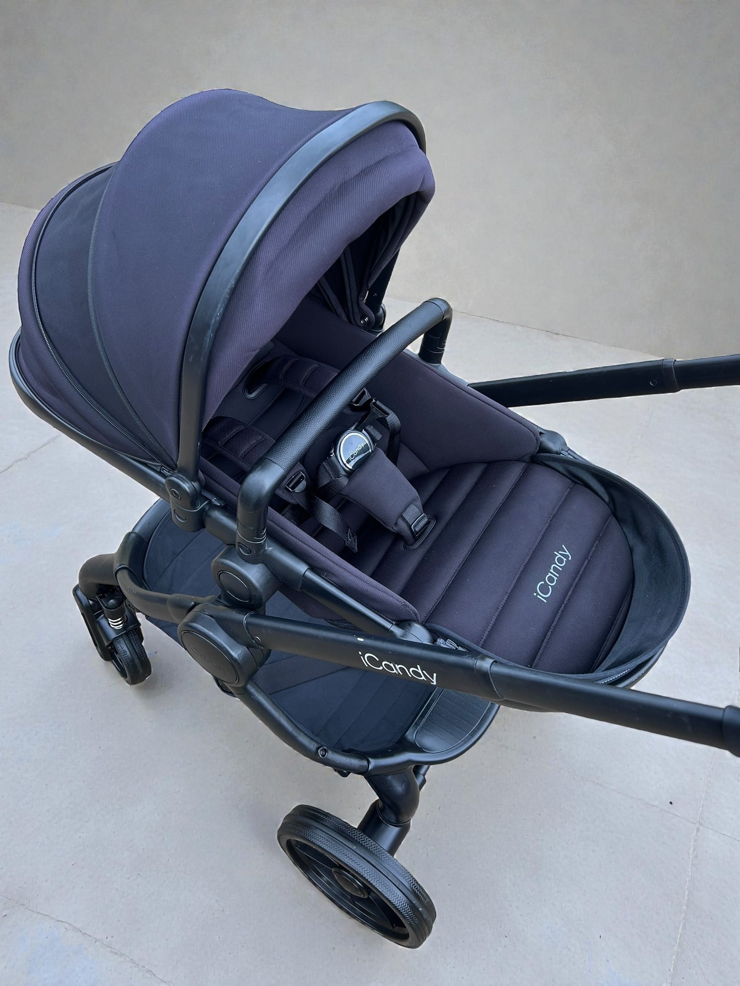 iCandy Peach 7 Travel System Bundle – Black Edition