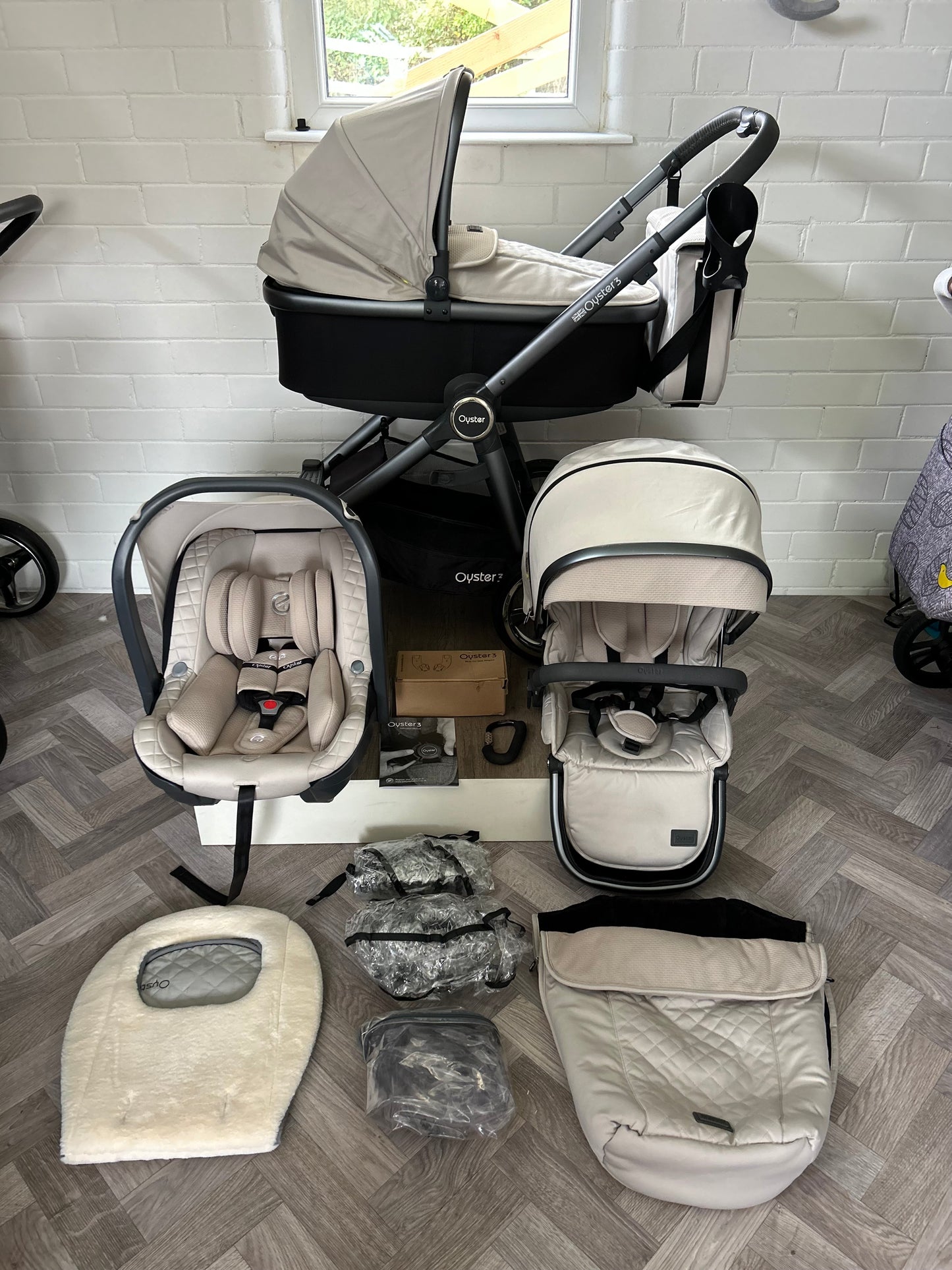 BabyStyle Oyster 3 - Vanilla - Full Travel System