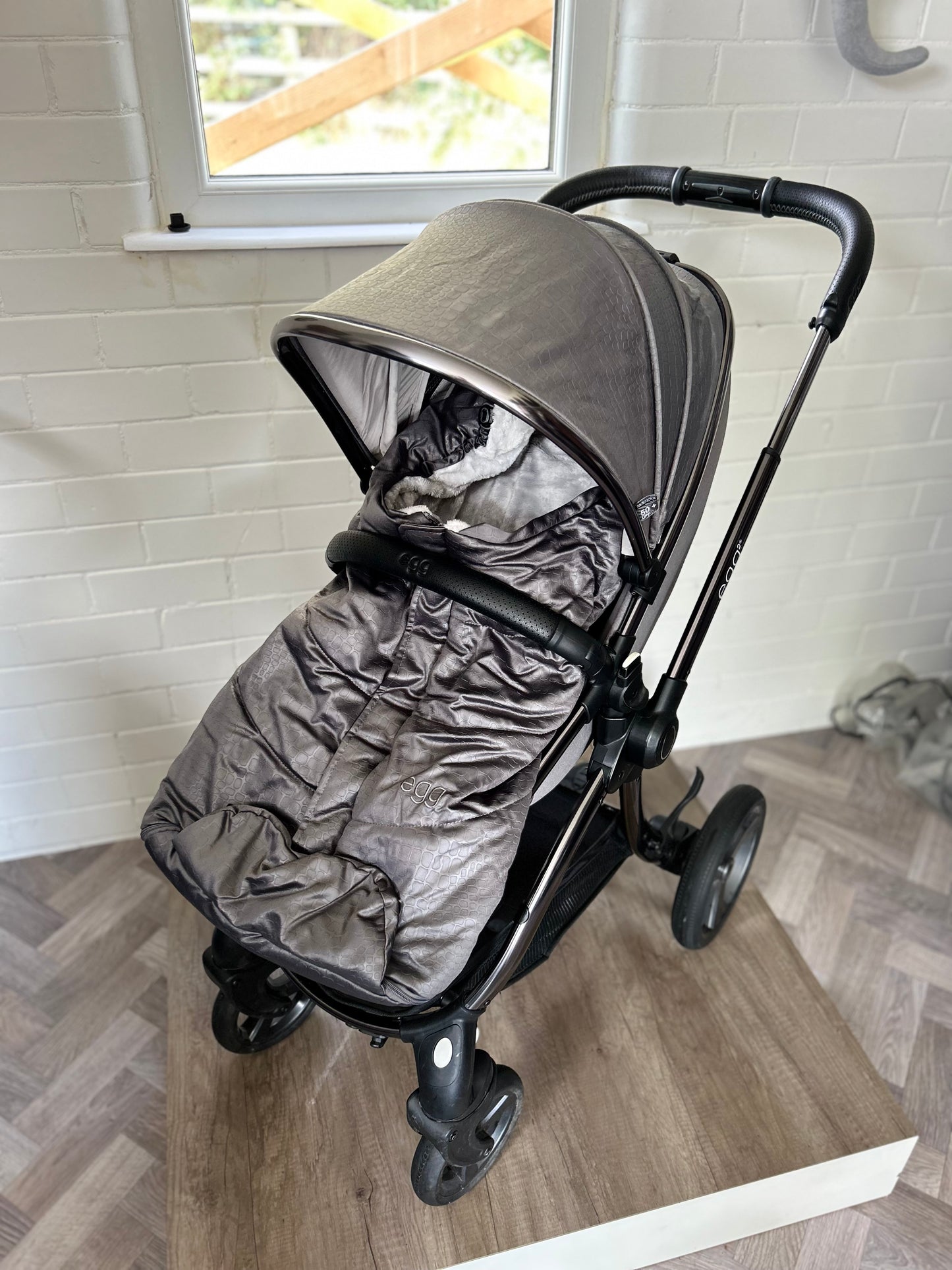 Egg2 - Jurassic Grey - 3 in 1 Travel System