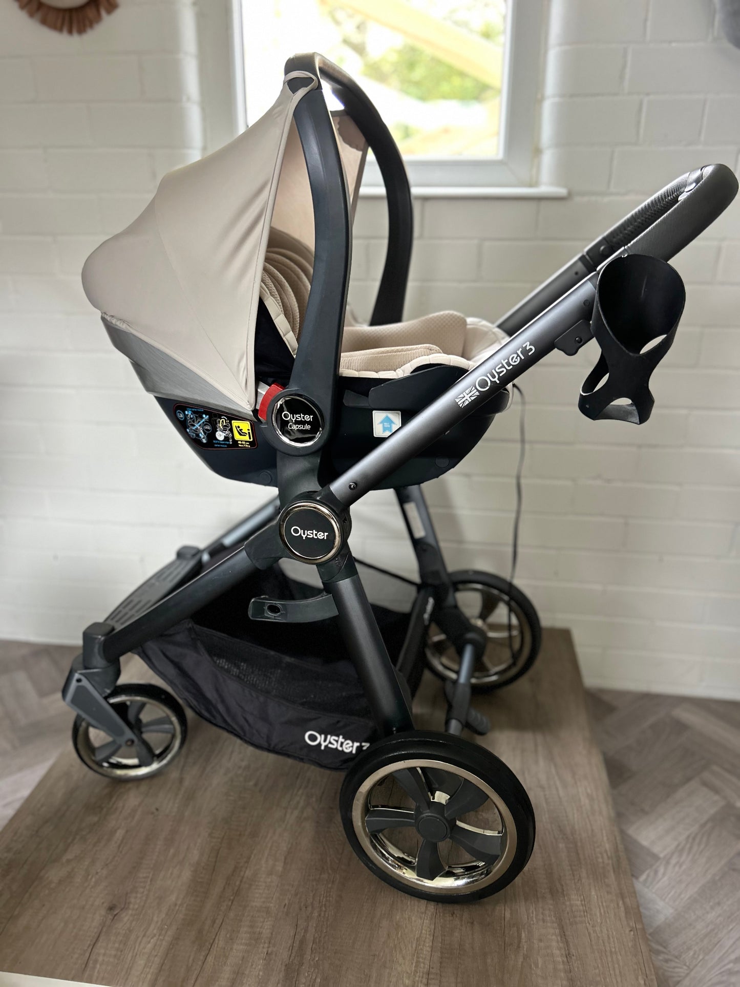 BabyStyle Oyster 3 - Vanilla - Full Travel System