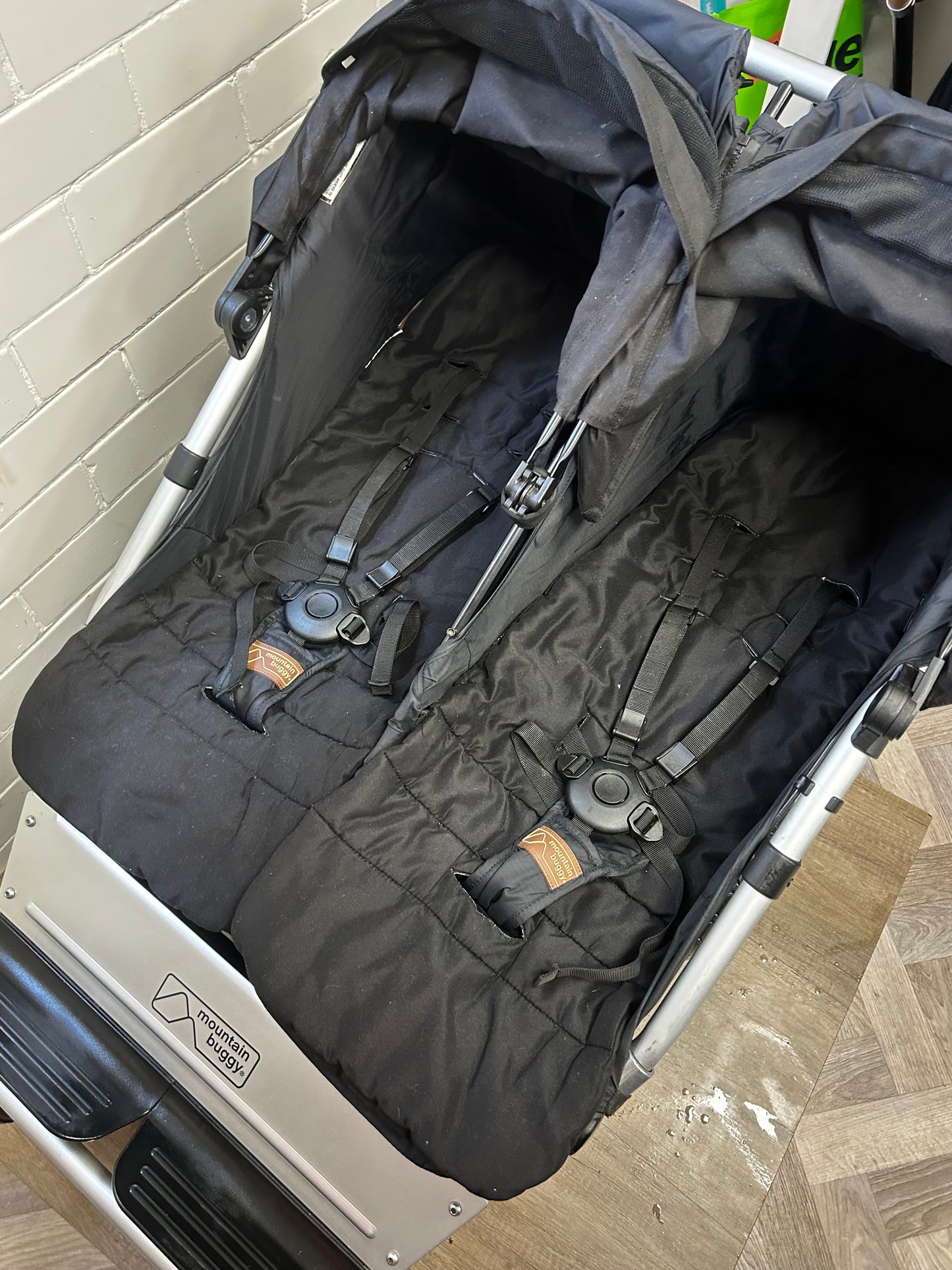 Mountain Buggy Duet V3.2 - Black