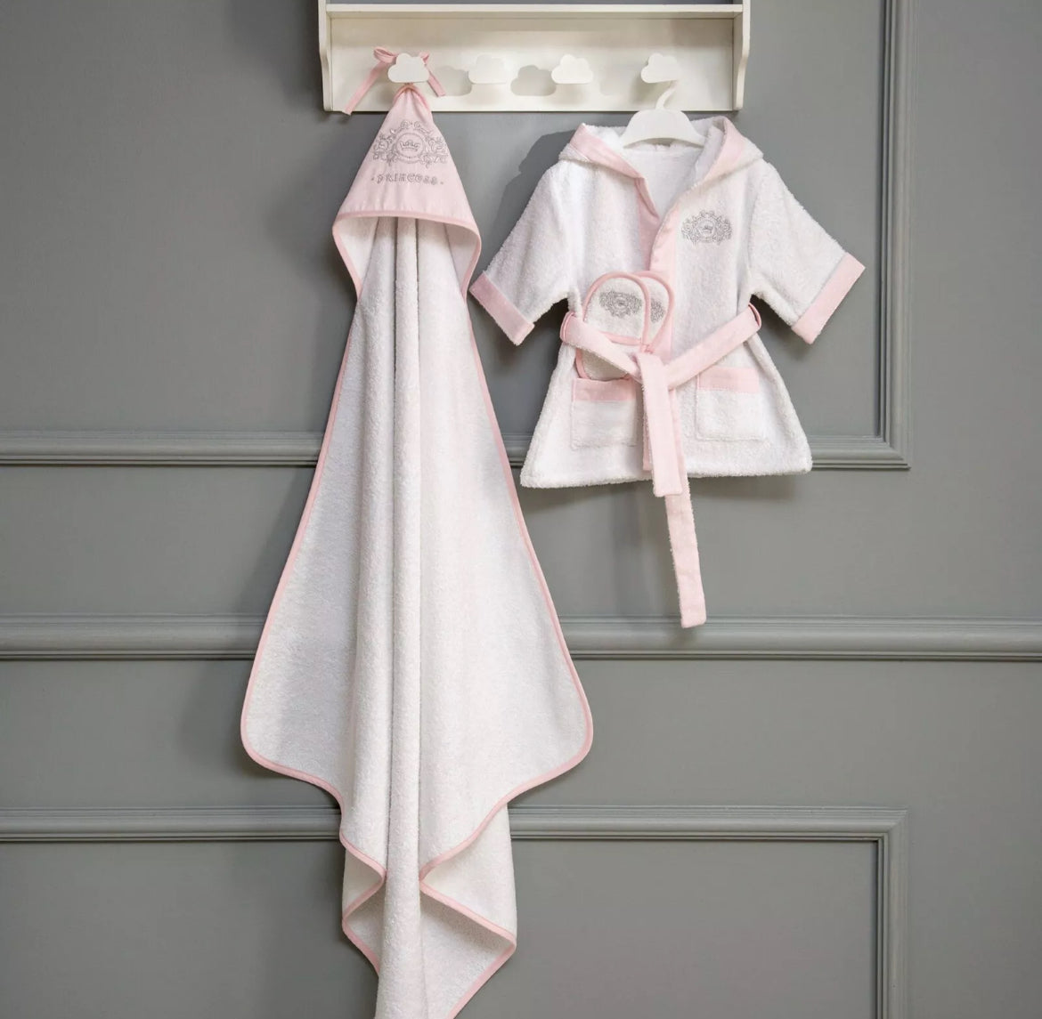 Funna Baby Princess Embroidered White Hooded Bathrobe & Slipper Set