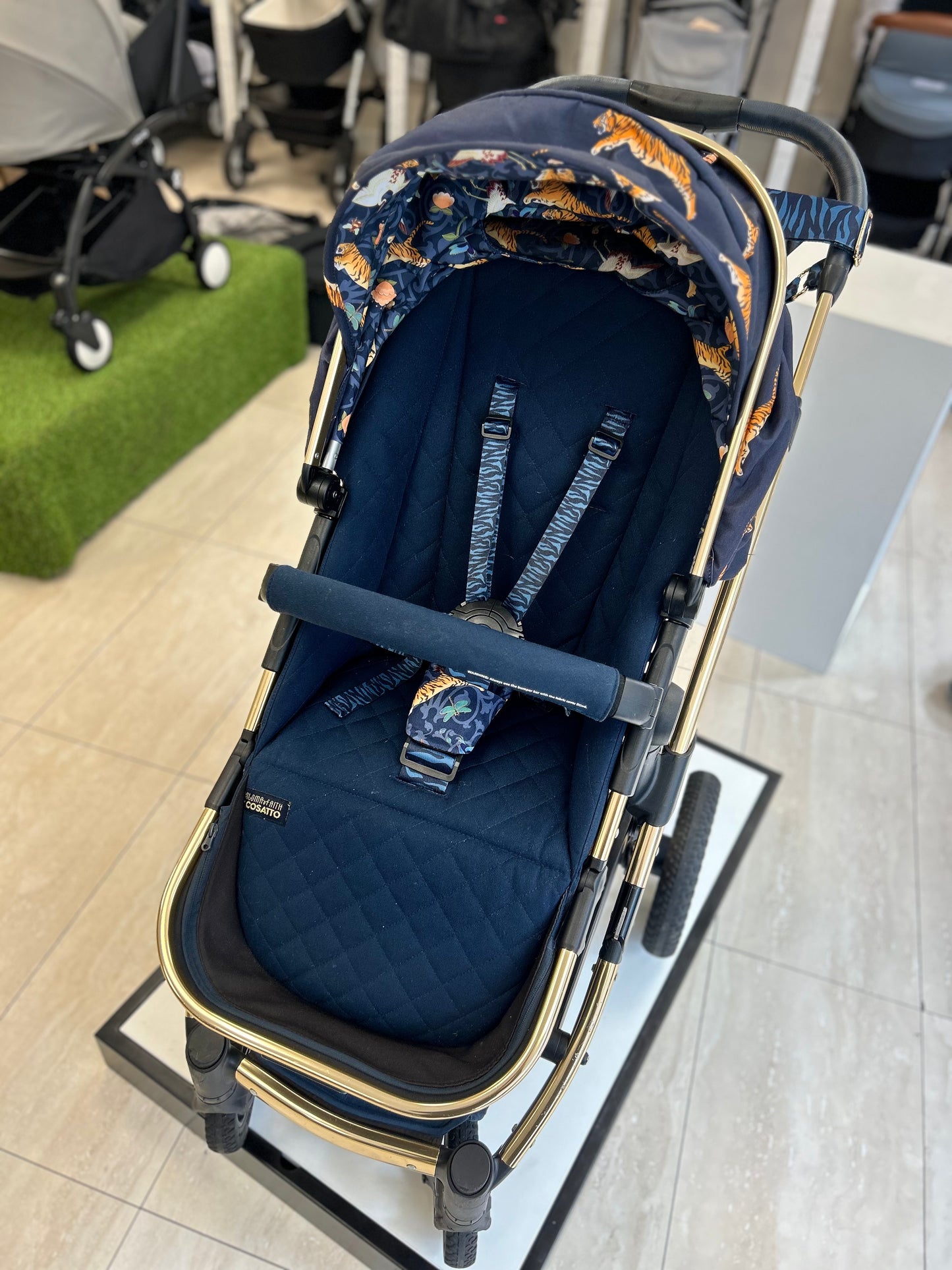 Cosatto Wow 2 Everything Bundle - On The Prowl