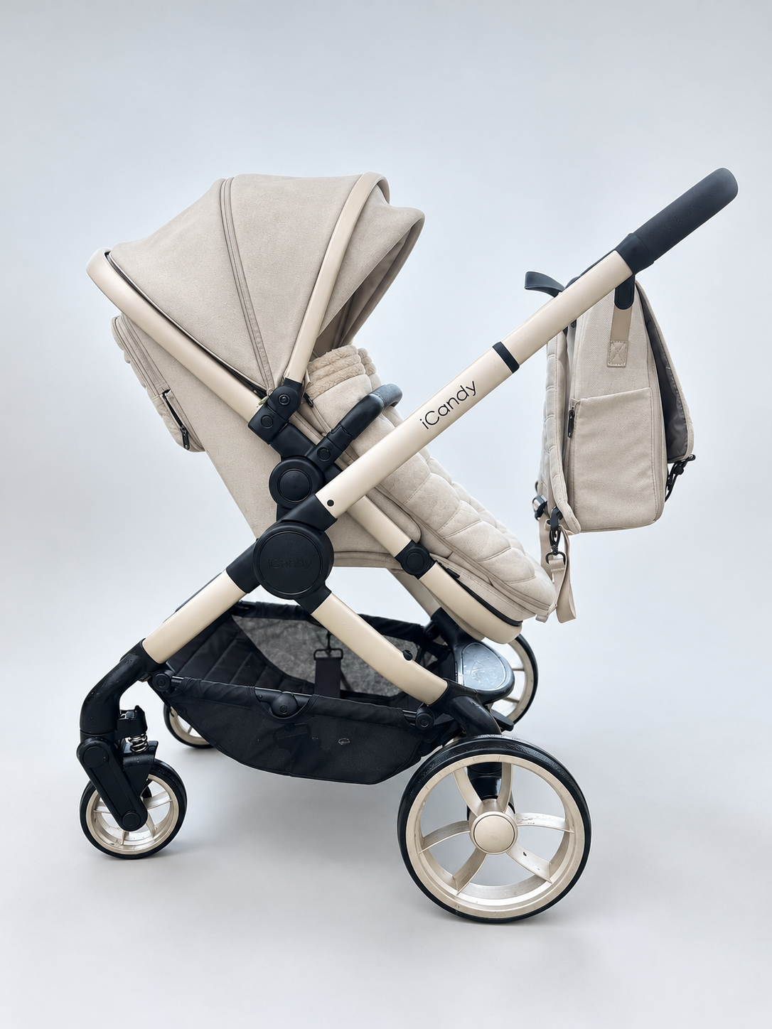 iCandy Peach 7 – Biscotti 2-in-1 Travel System Bundle