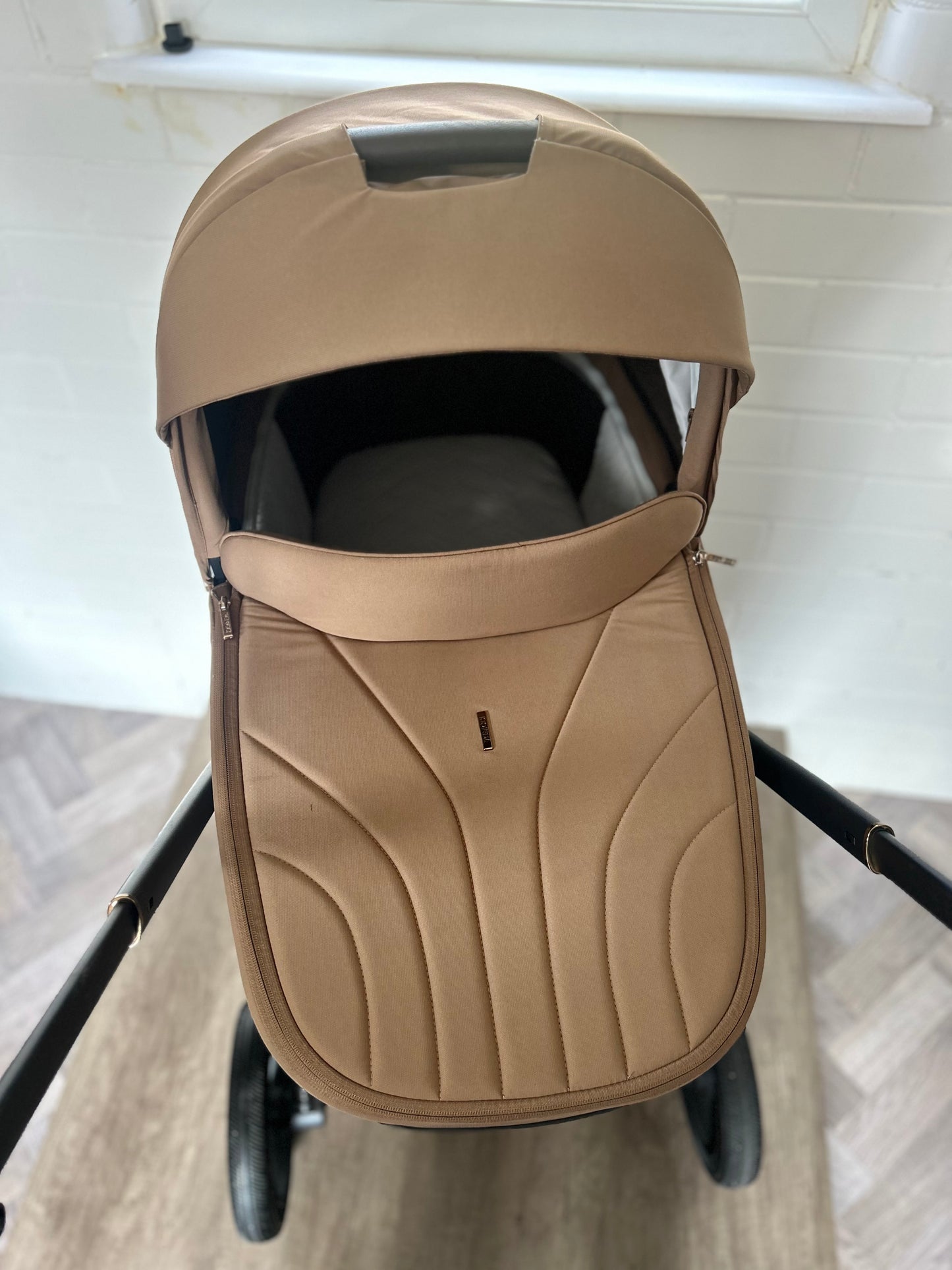 Venicci Claro 3 in 1 Travel System – Caramel
