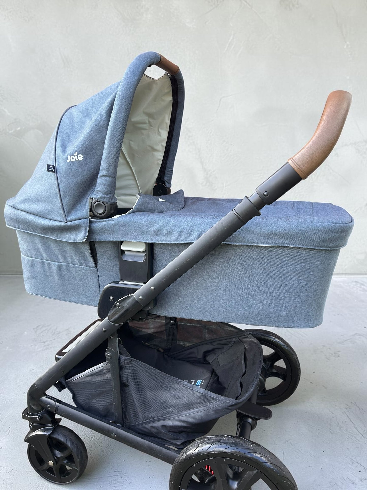 Joie Chrome DLX Trio 3-in-1 Travel System