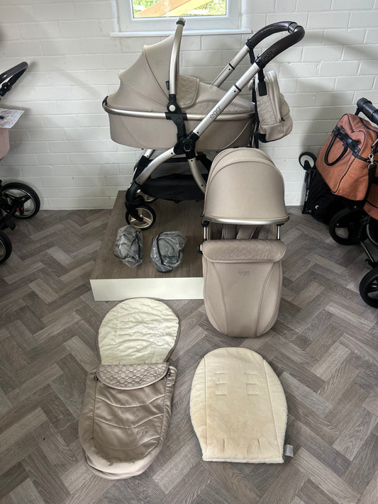 Babystyle Egg 2  Feather 2 in 1 Travel System