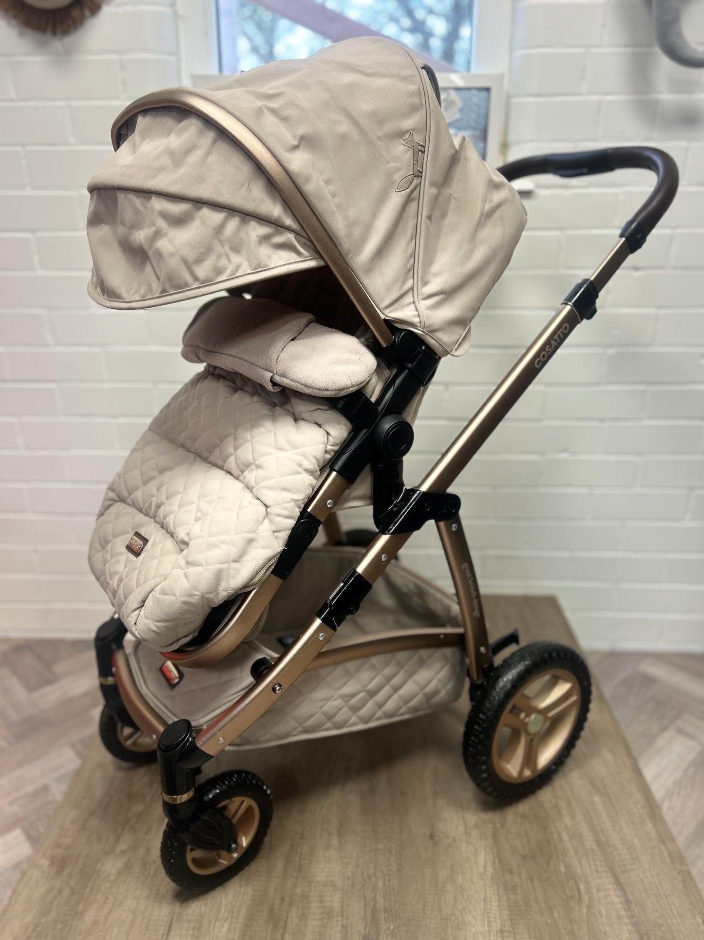 Cosatto Wow 2 - Travel System - Whisper