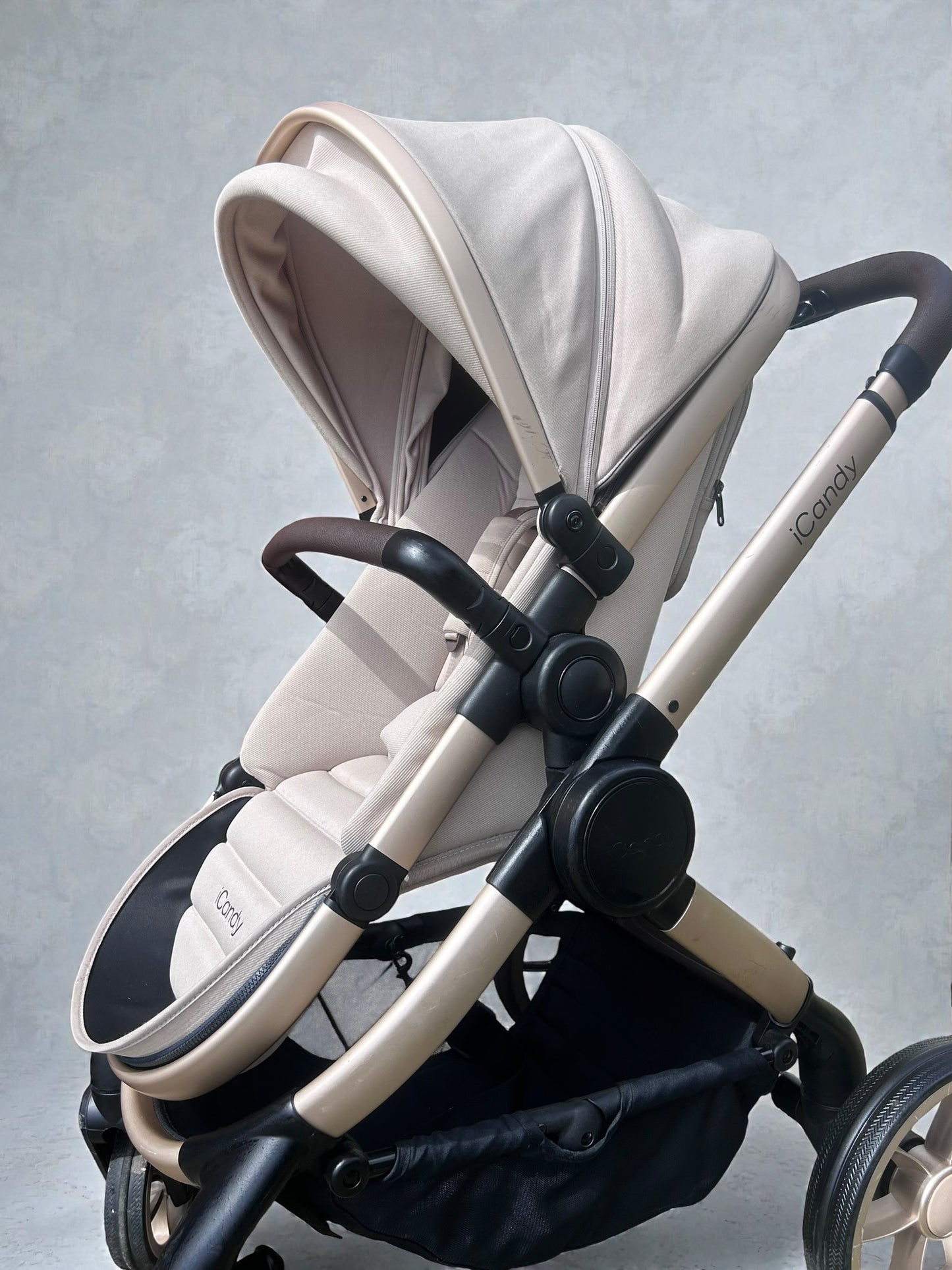 iCandy Peach 7 Complete Pushchair Bundle - Biscotti