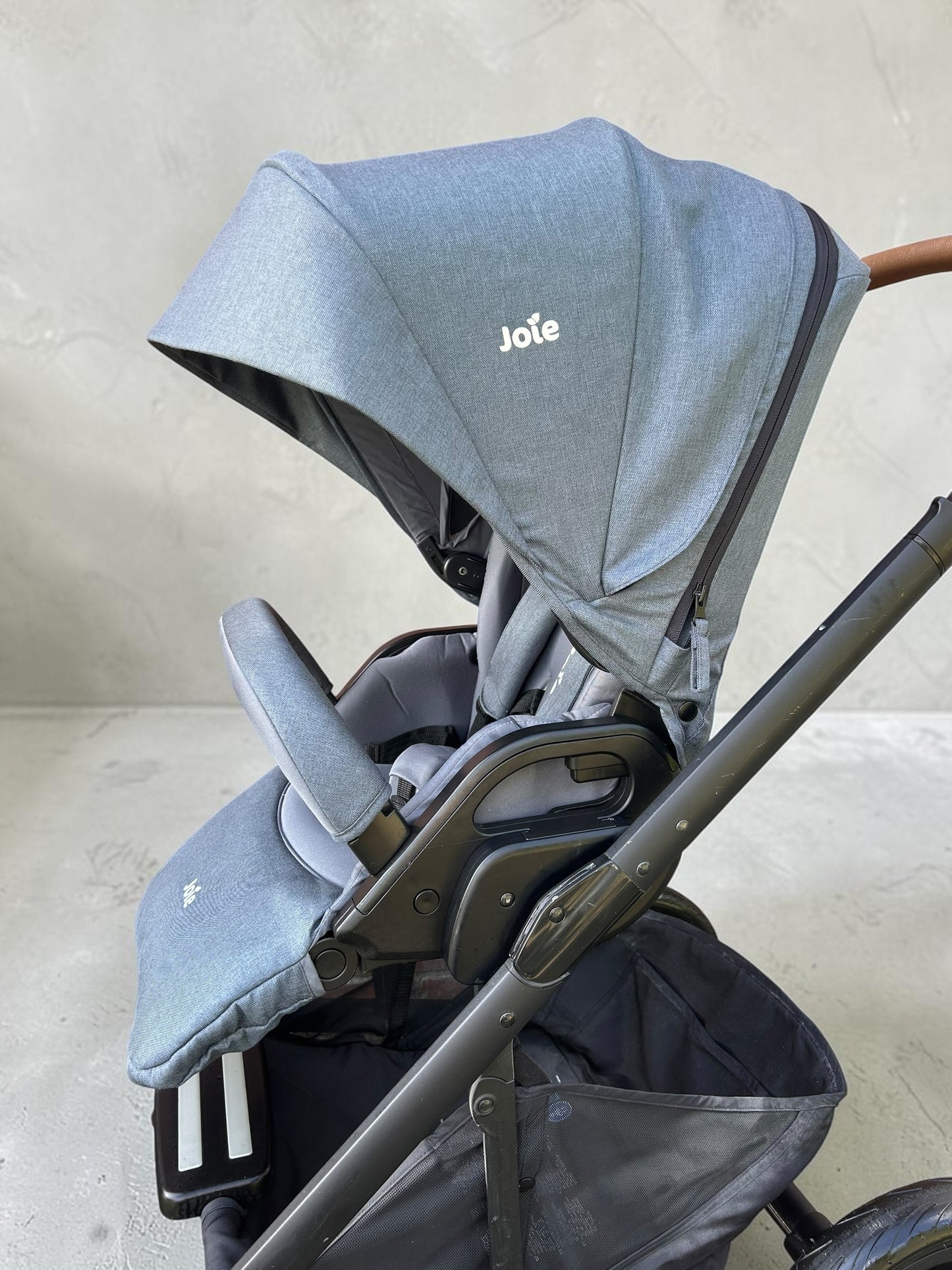 Joie Chrome DLX Trio 3-in-1 Travel System