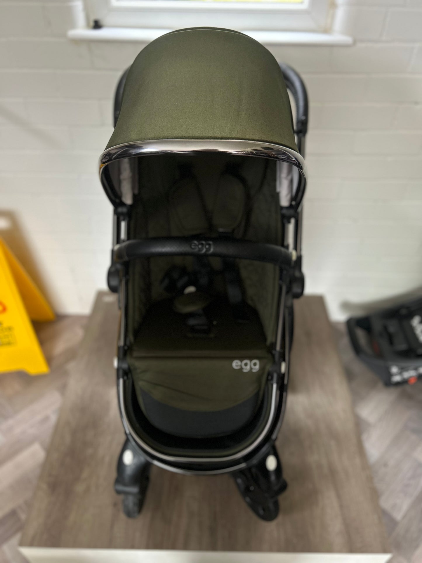 egg2 Travel System - Olive