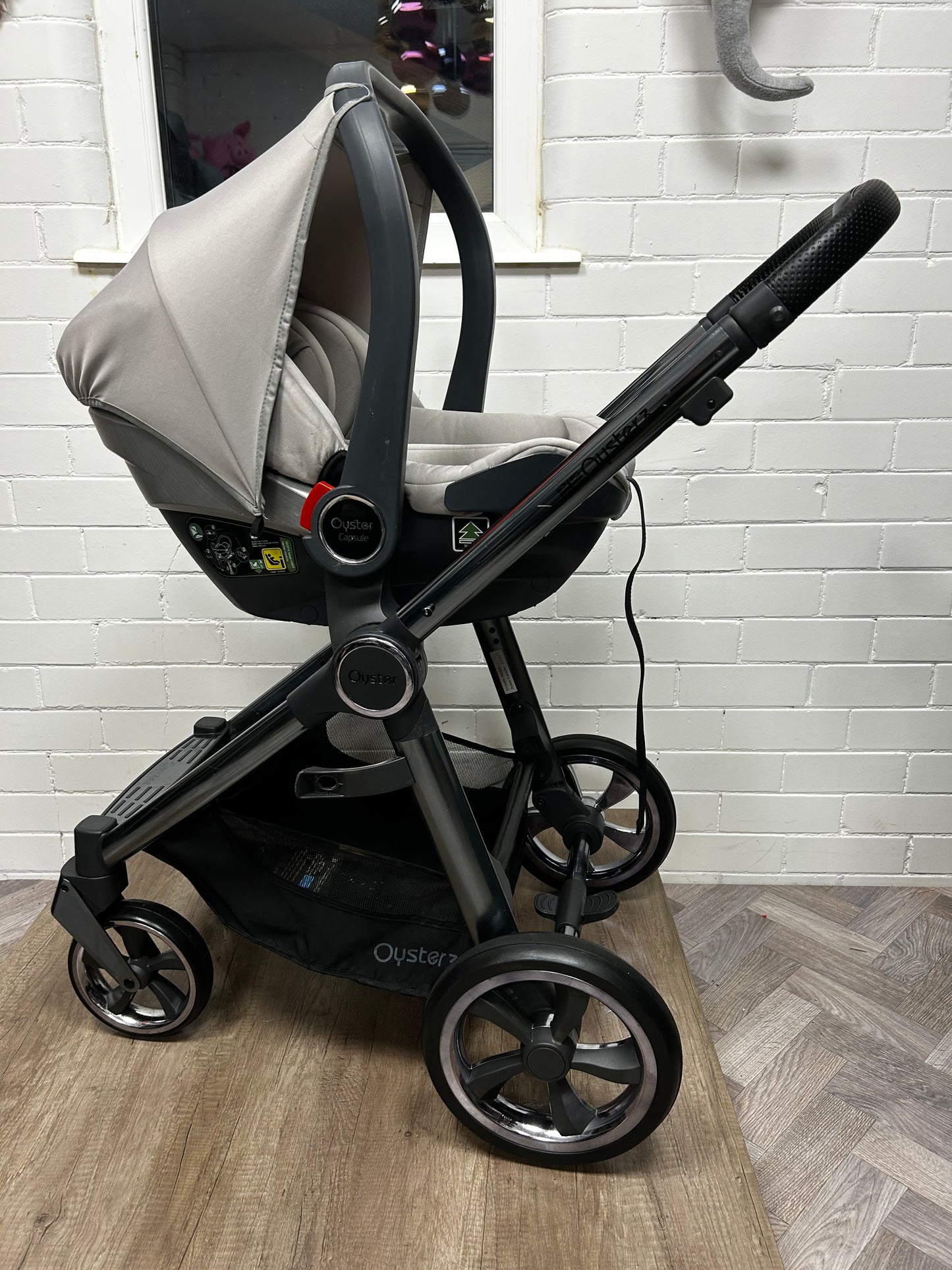 BabyStyle Oyster 3 - Stone - 3 in 1 Travel System