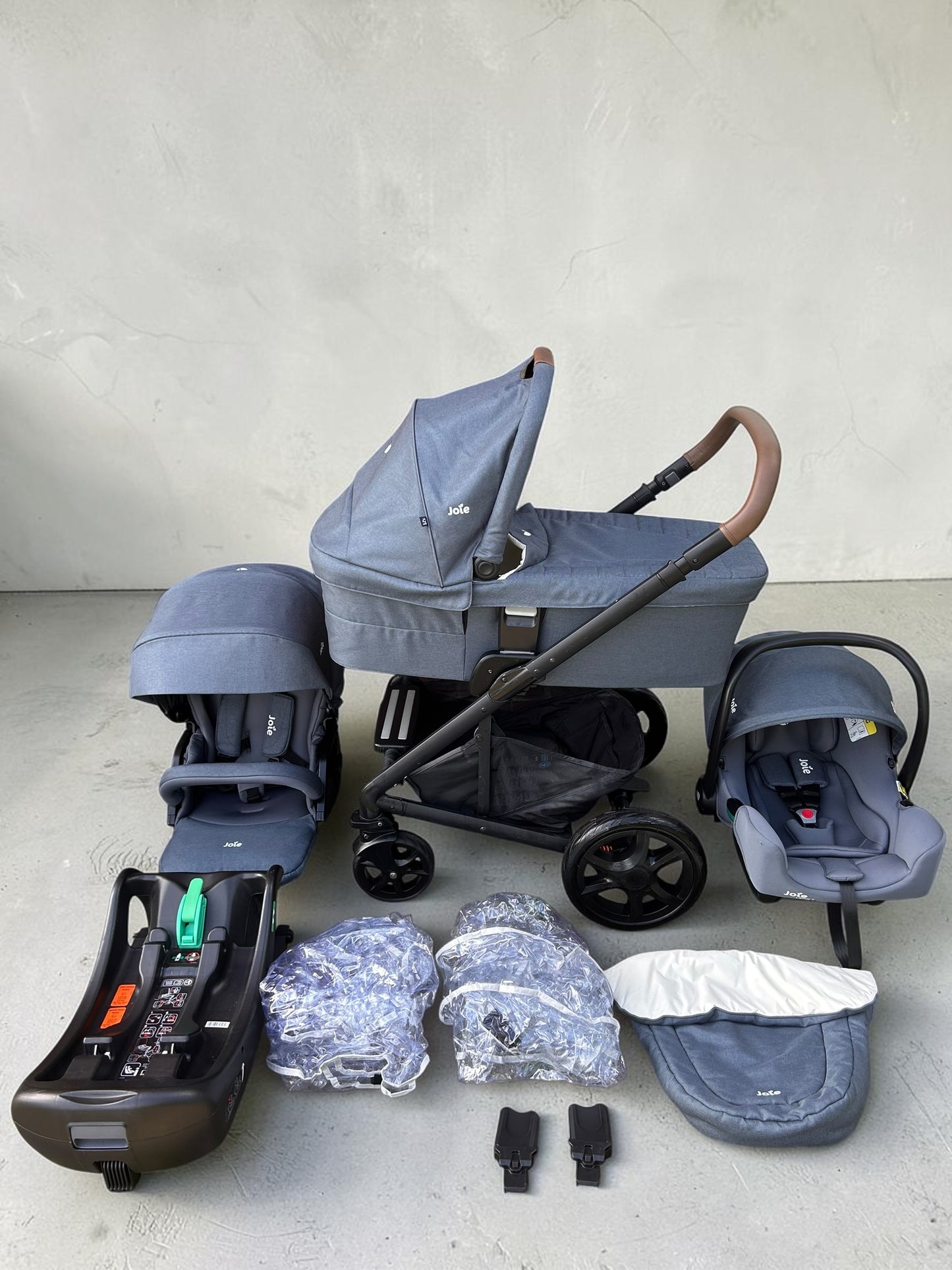 Joie Chrome DLX Trio 3-in-1 Travel System
