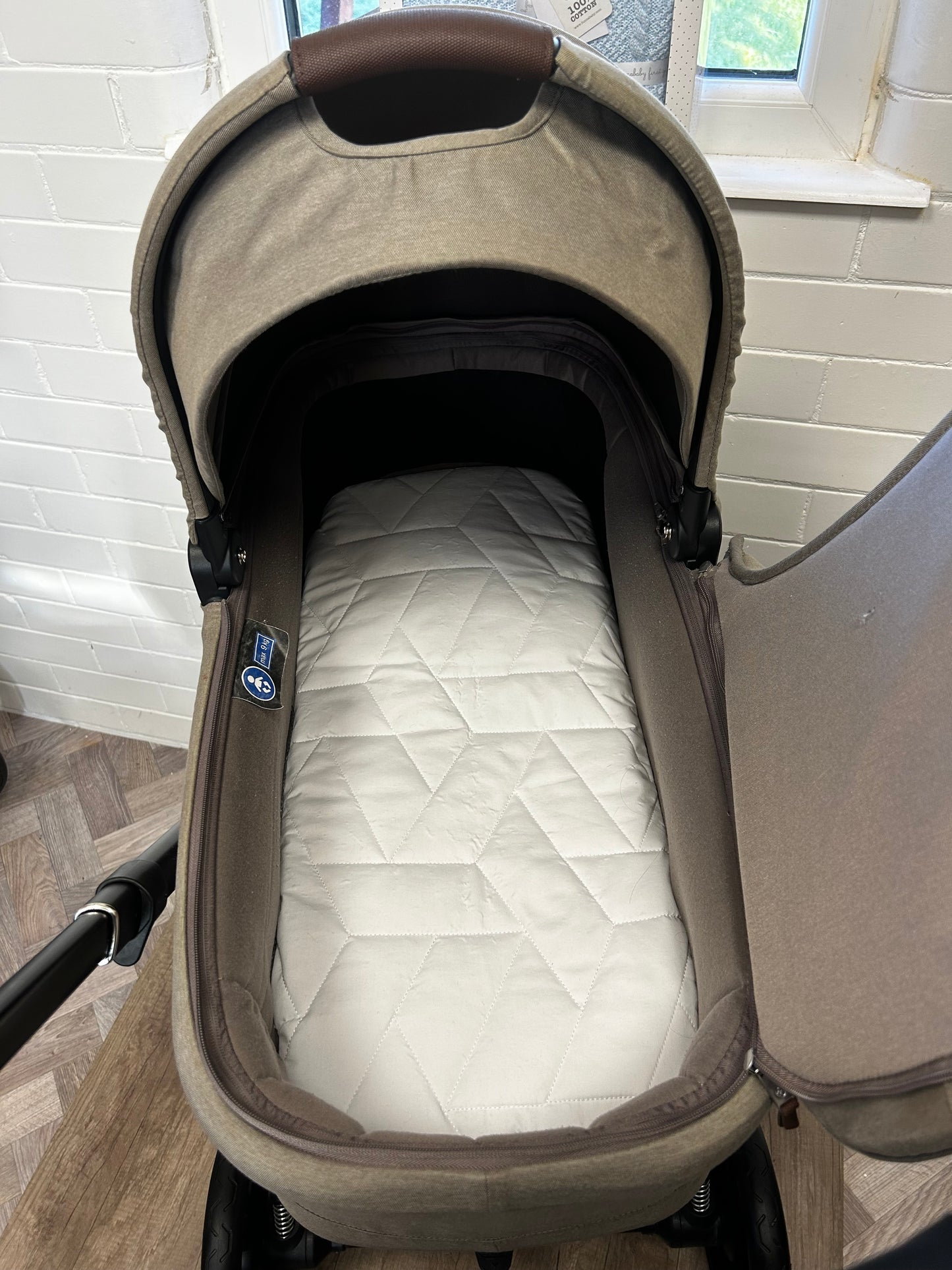 Maxi-Cosi Oxford+ - Twillic Truffle - 3in1 Travel System