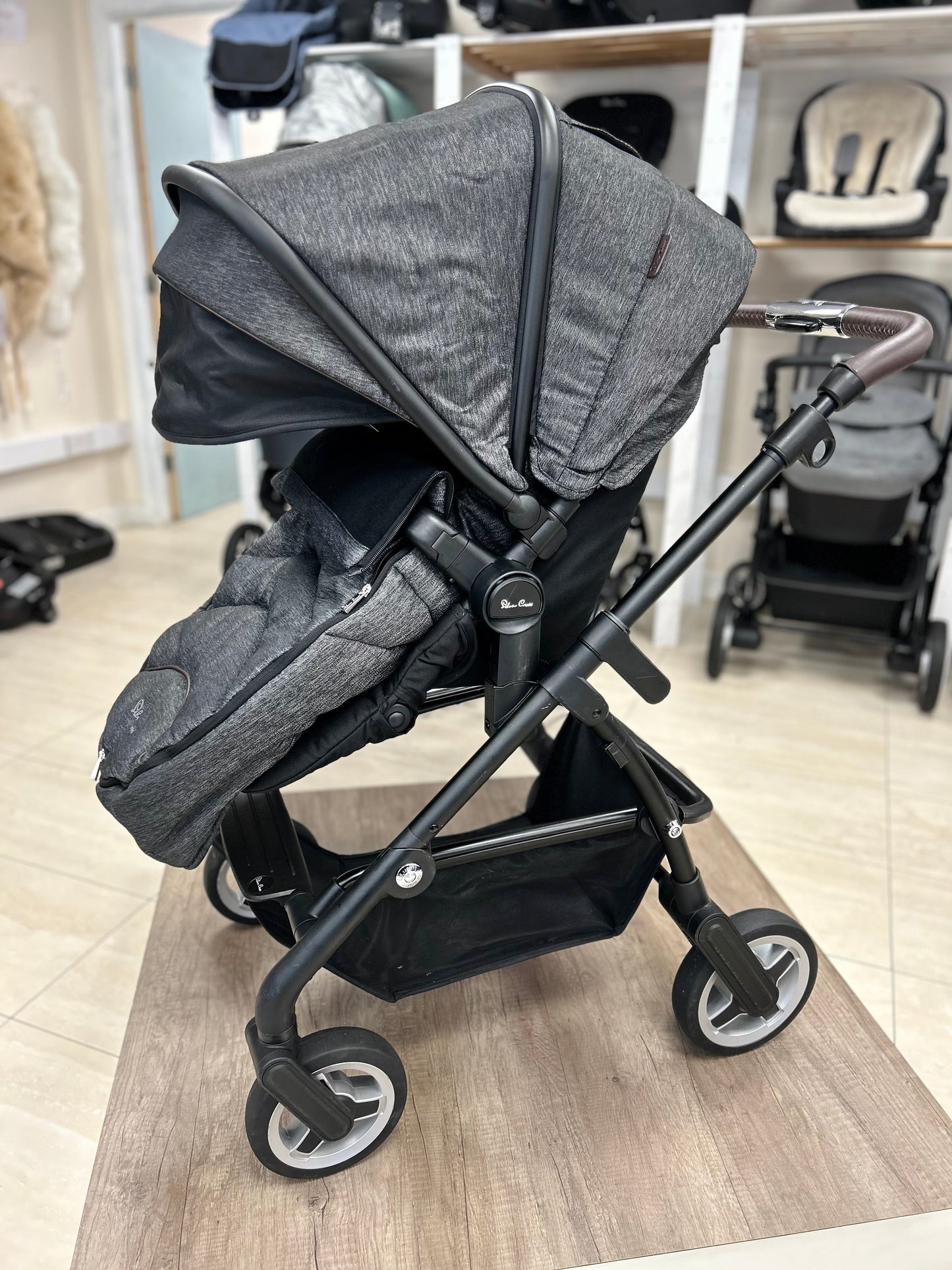 Silver Cross Wayfarer • Special Edition • Charcoal • Full Travel System
