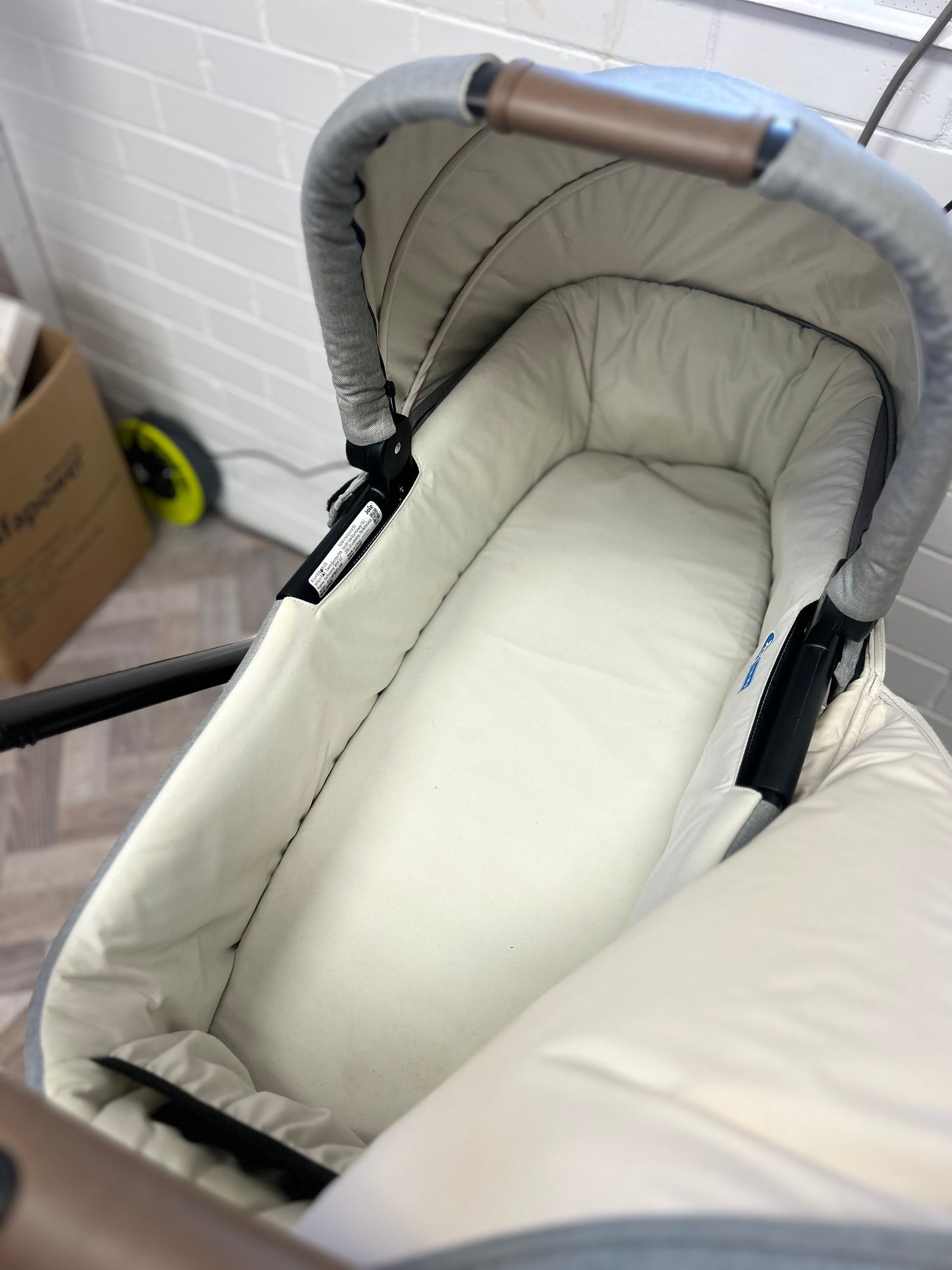 Joie Versatrax 3in1 Travel System Bundle - Pebble