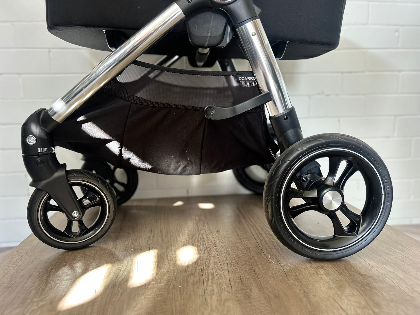 Mamas & Papas Ocarro Black / Chrome 3 in 1 Travel System