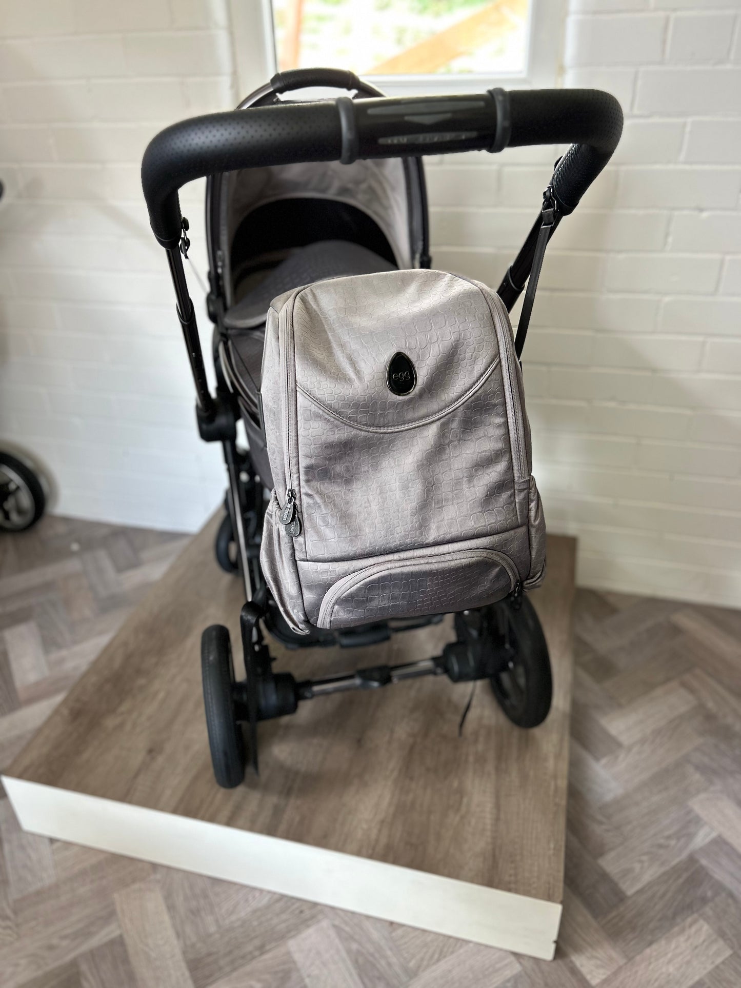 Egg2 - Jurassic Grey - 3 in 1 Travel System