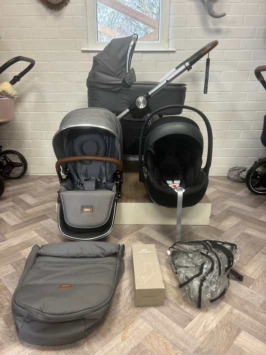 Mamas & Papas Ocarro 3 in 1 Travel System - Fossil Grey