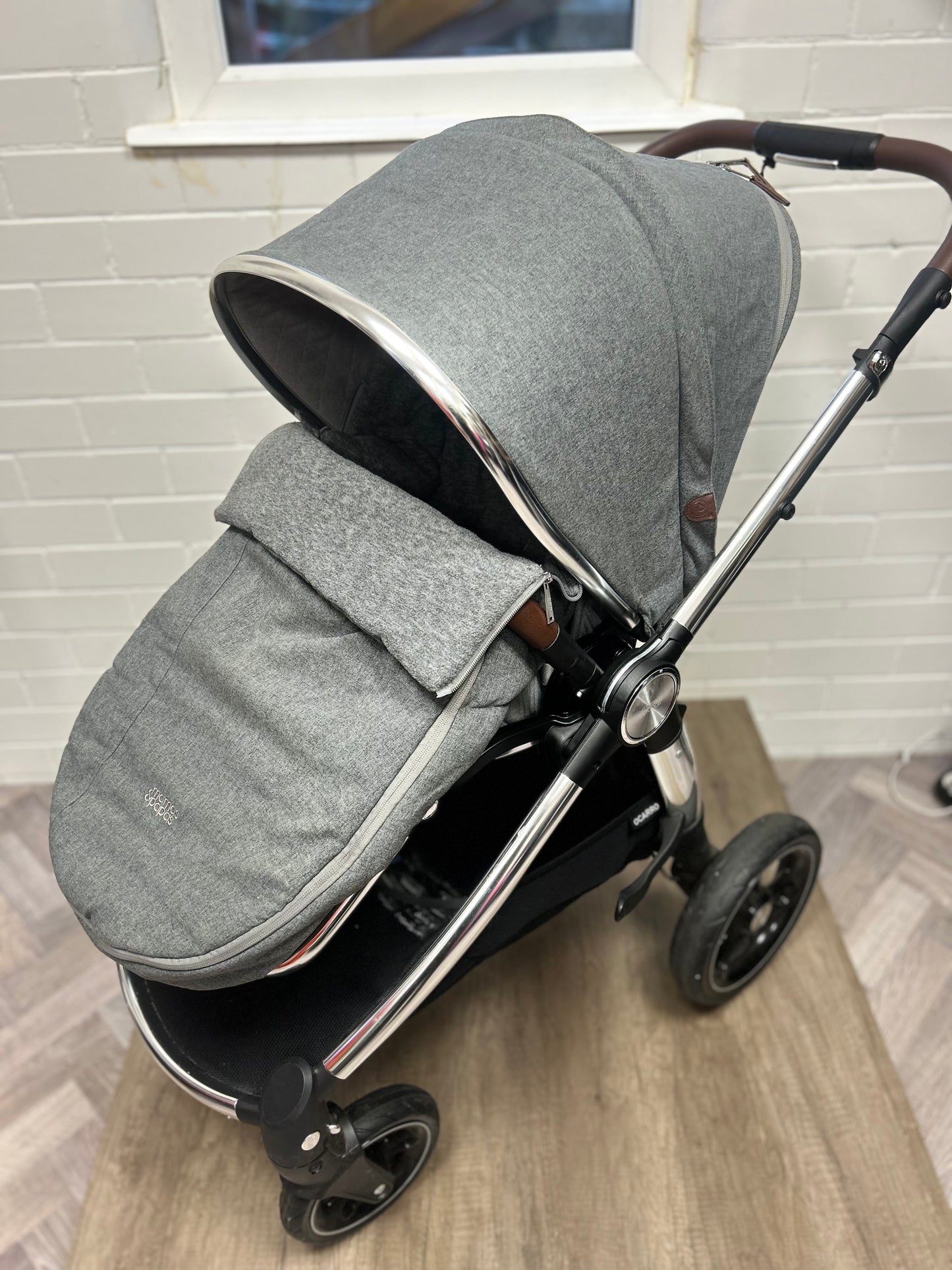 Mamas And Papas Ocarro Pushchair & Carrycot - Grey Mist
