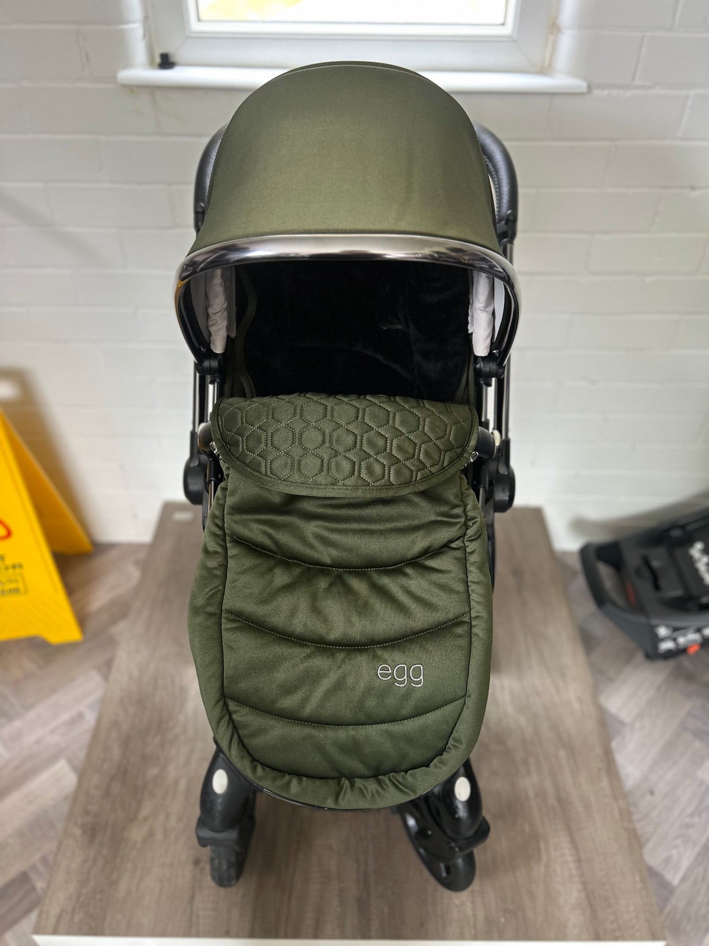 egg2 Travel System - Olive
