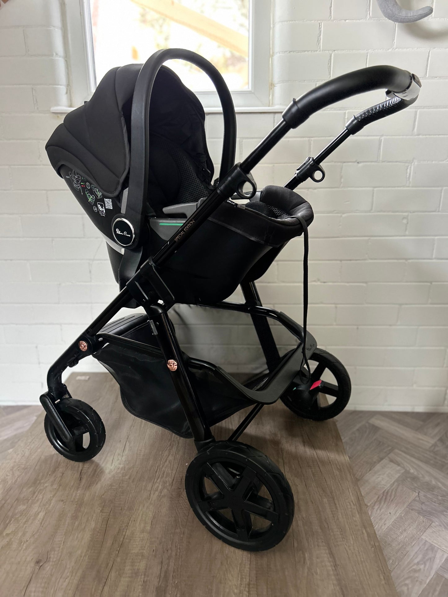 Silver Cross Pioneer - Special Edition - Eclipse