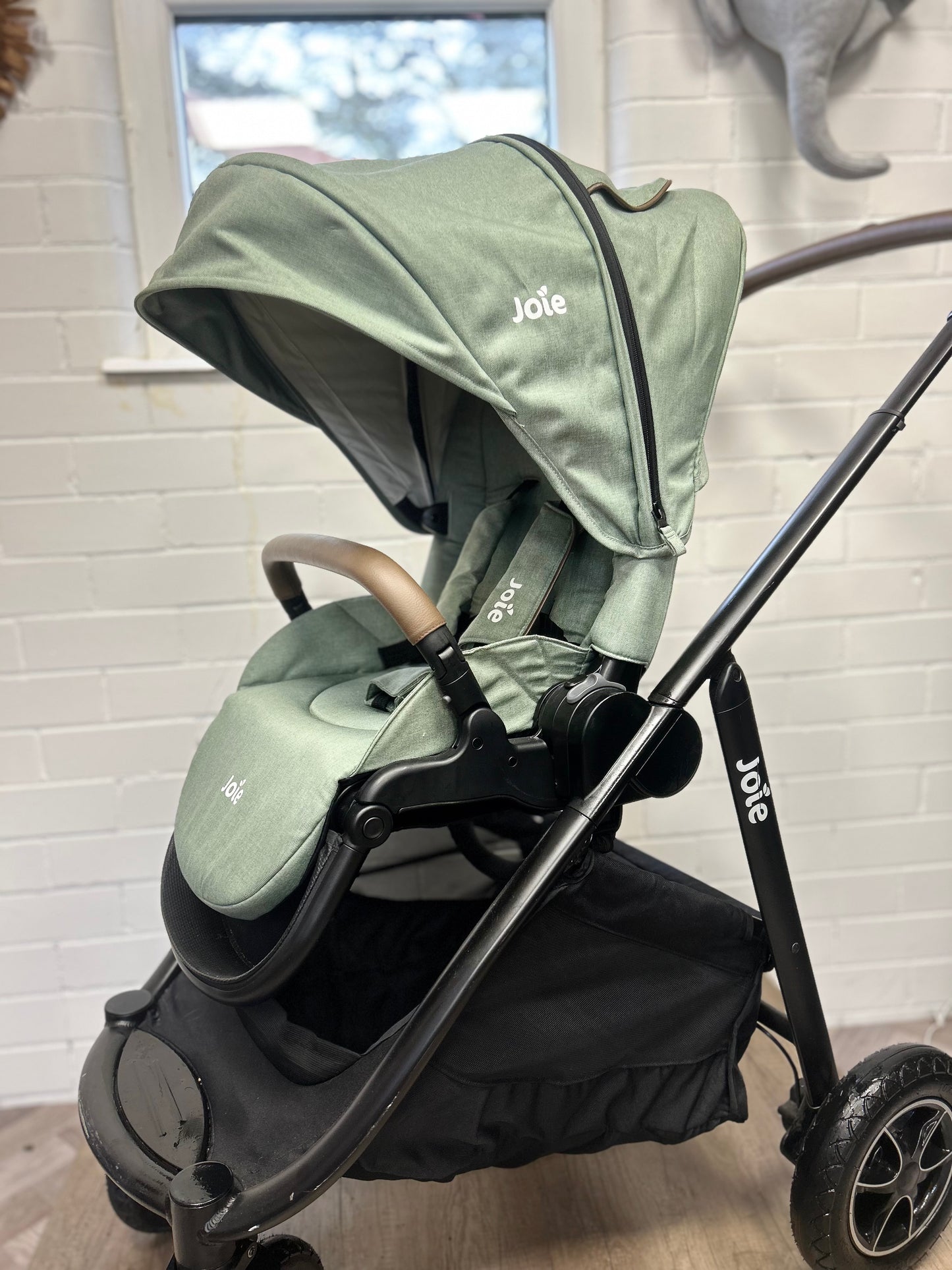 Joie Versatrax E Trio Travel System - Laurel