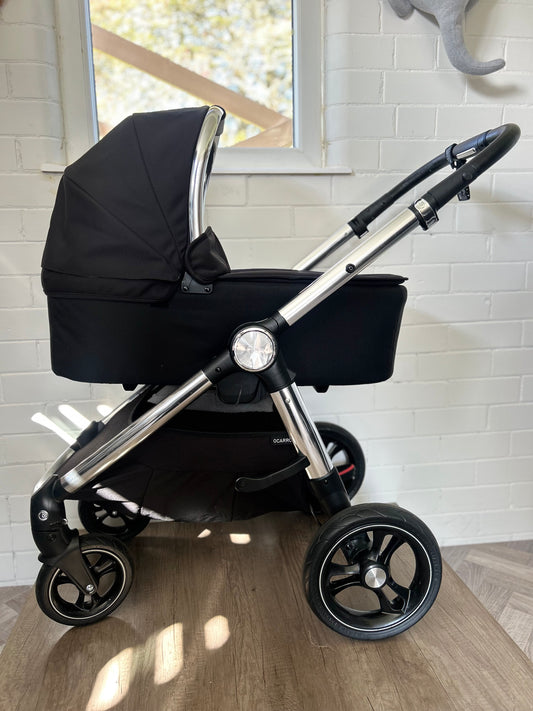 Mamas & Papas Ocarro Black / Chrome 3 in 1 Travel System