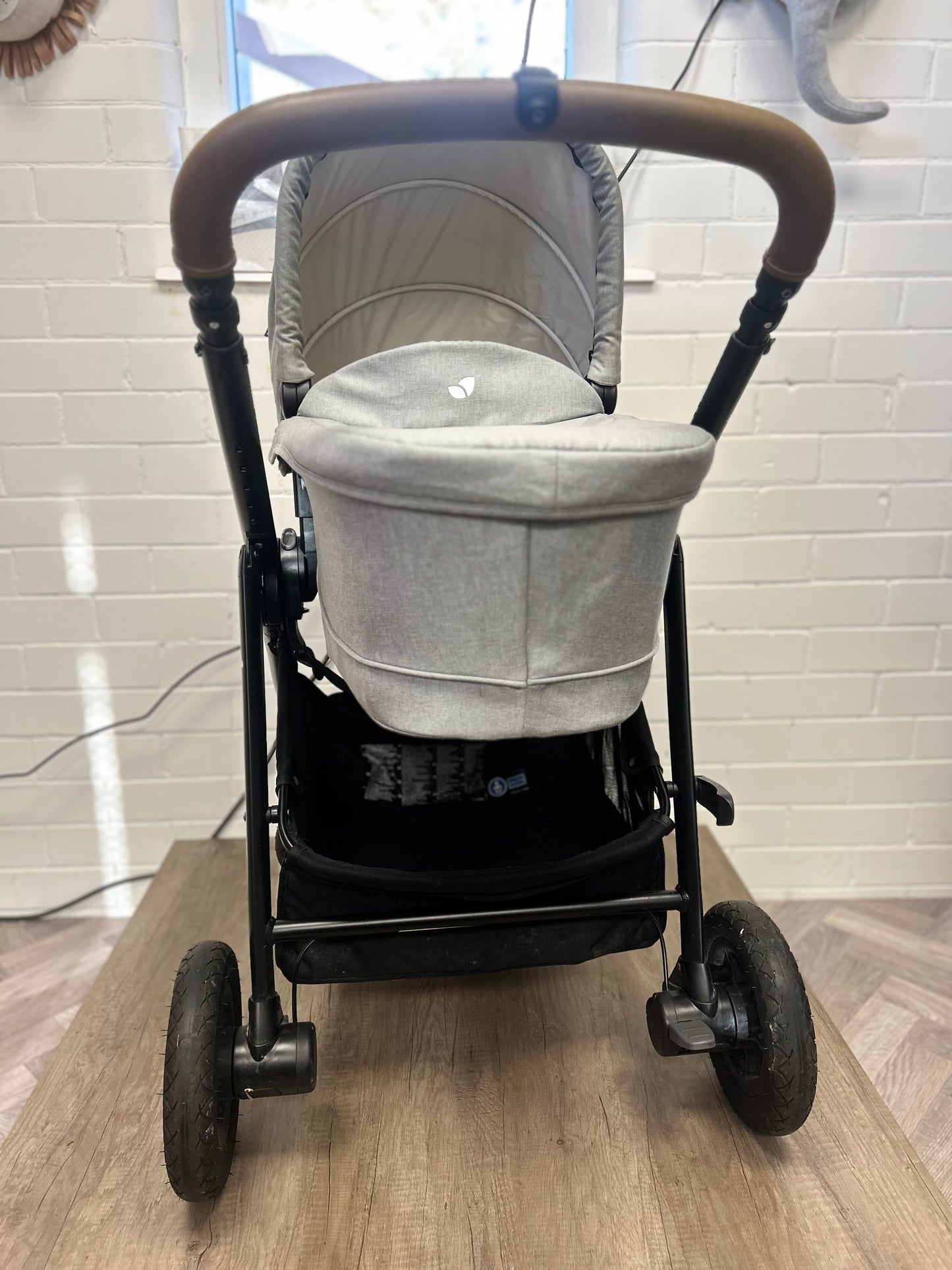 Joie Versatrax 3in1 Travel System Bundle - Pebble