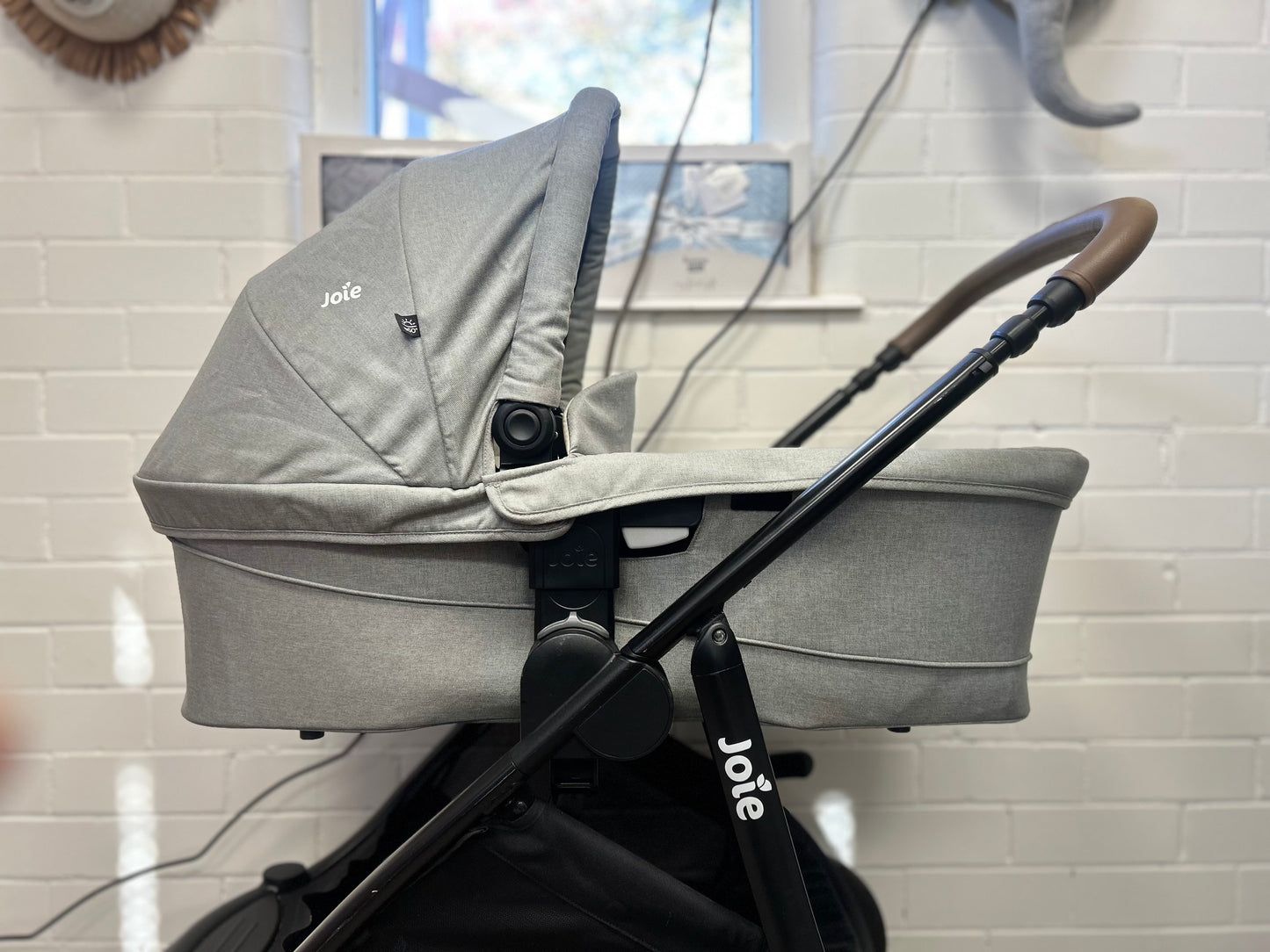 Joie Versatrax 3in1 Travel System Bundle - Pebble