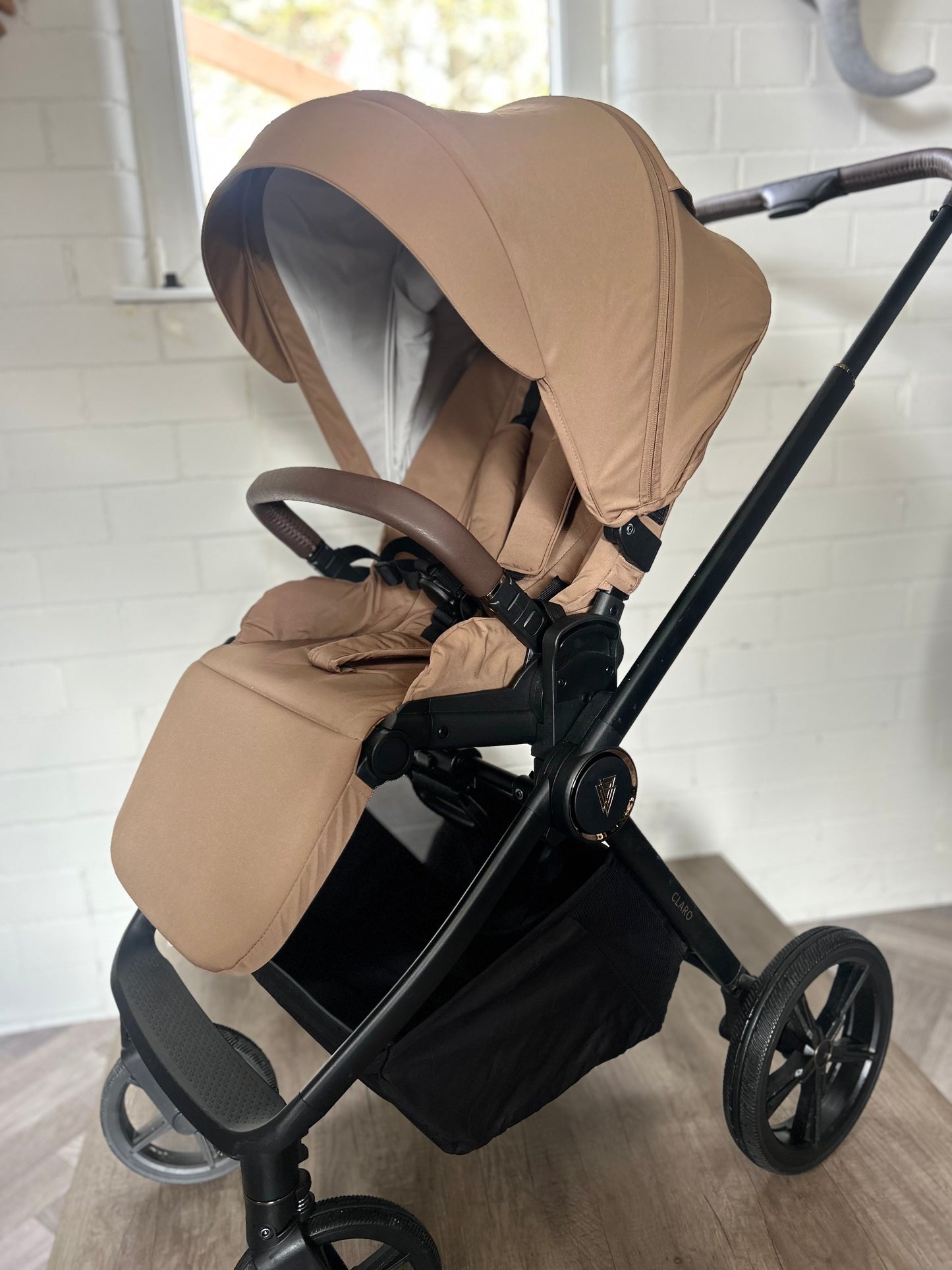 Venicci Claro 3 in 1 Travel System – Caramel