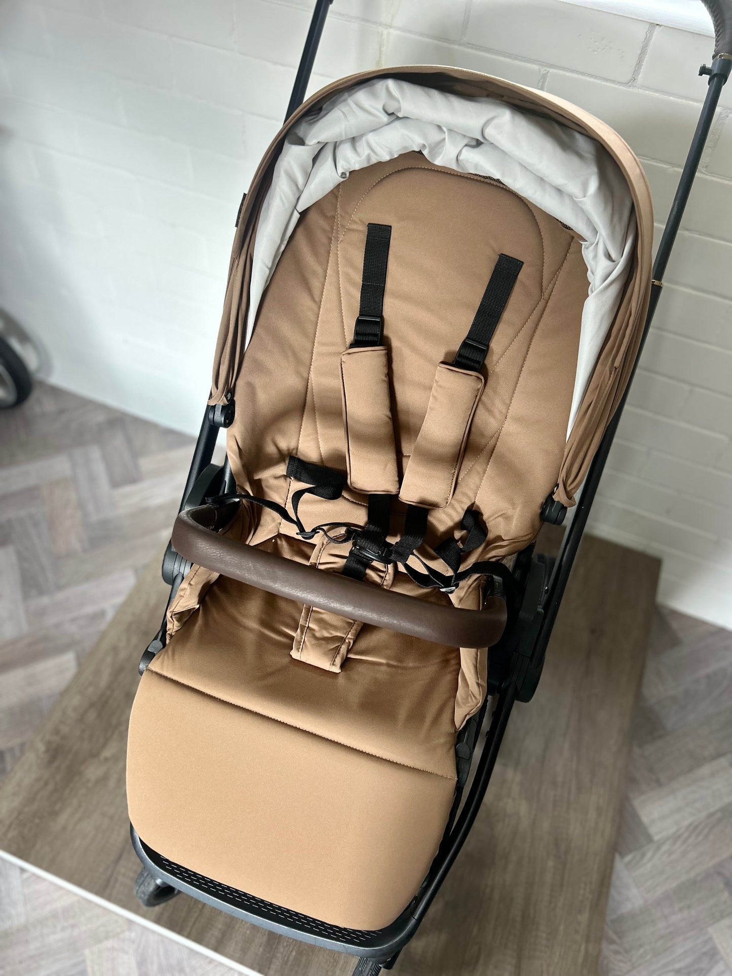 Venicci Claro 3 in 1 Travel System – Caramel