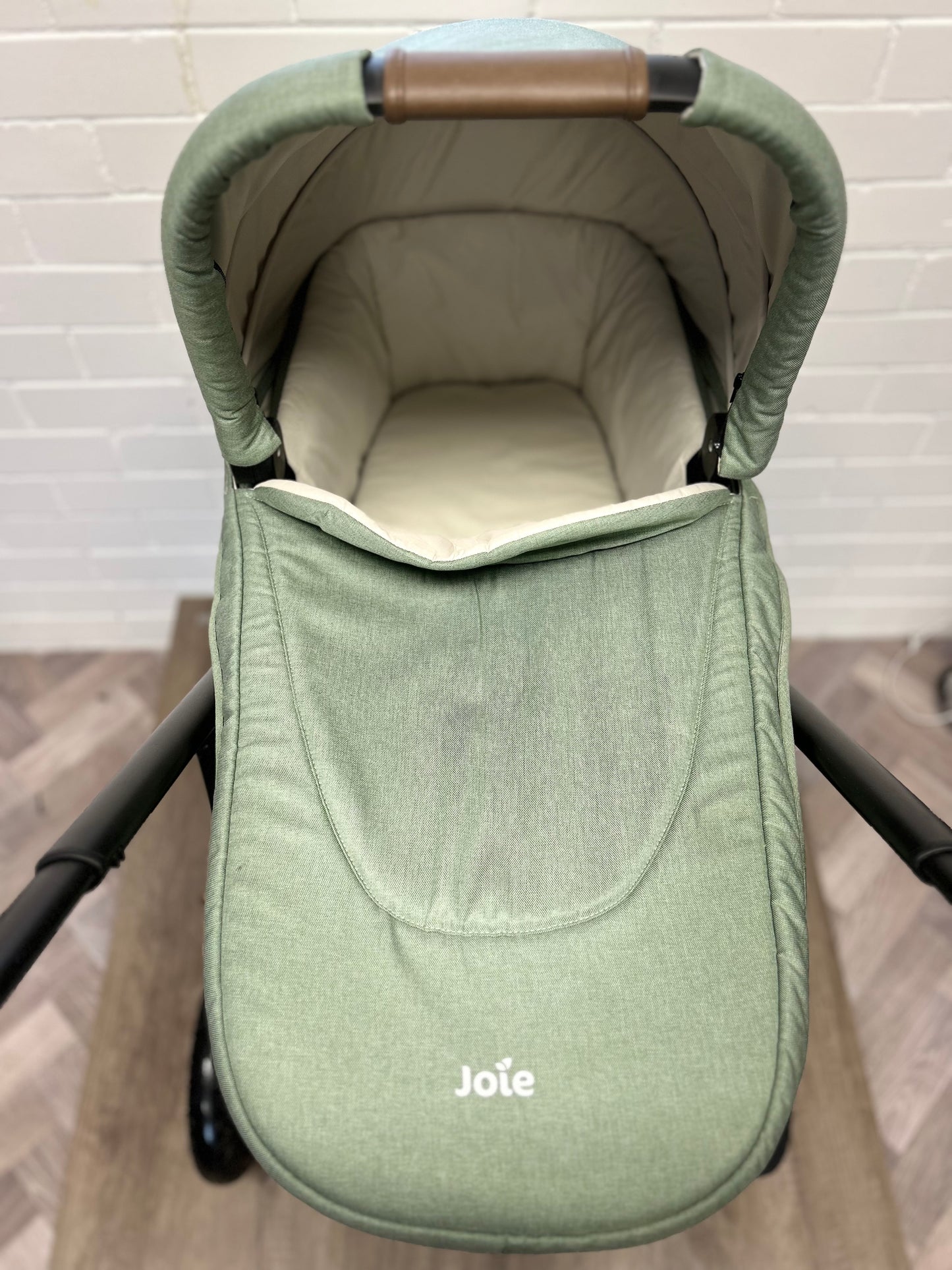 Joie Versatrax E Trio Travel System - Laurel